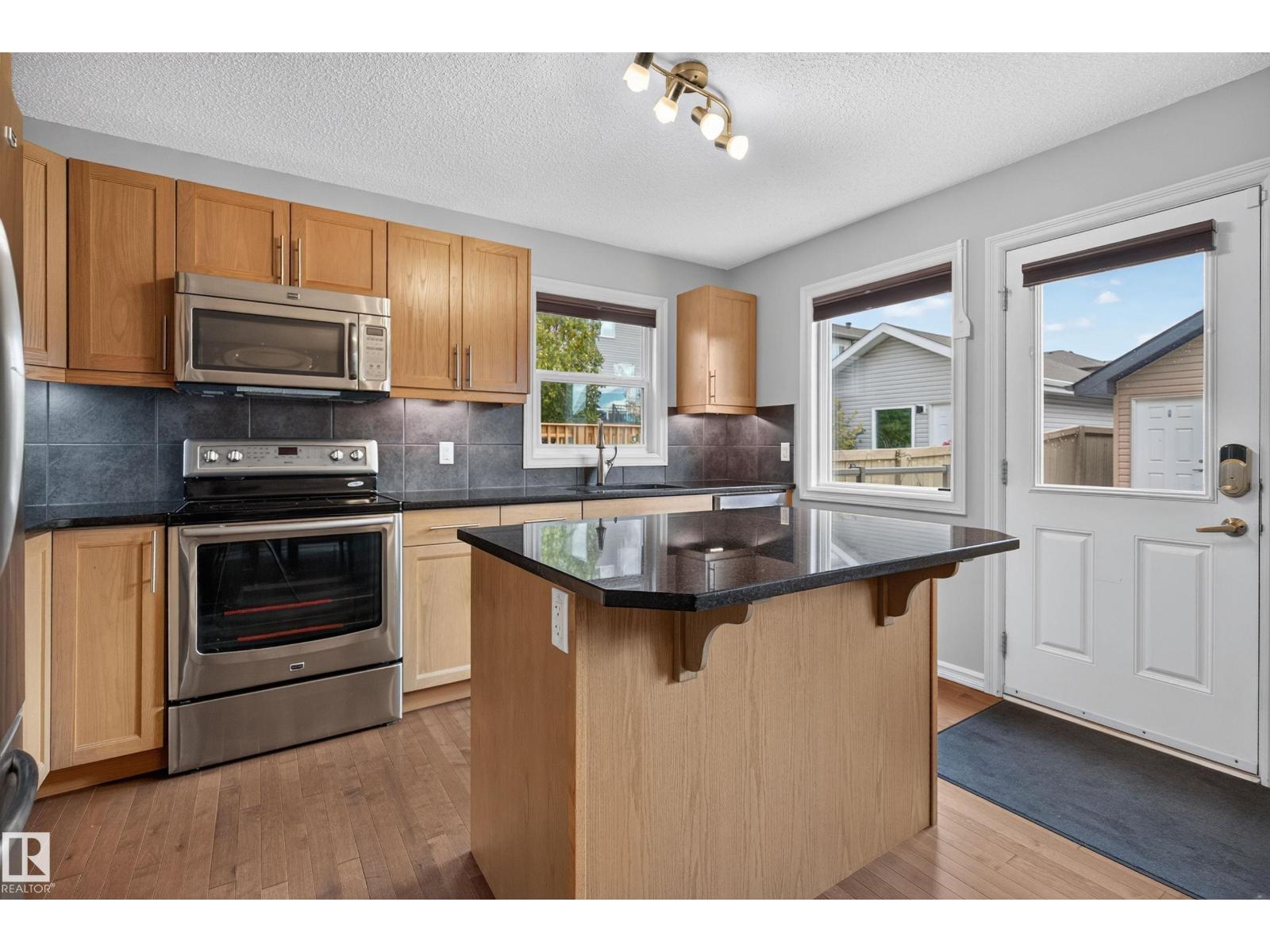 821 36a Av Nw Property Photo 8