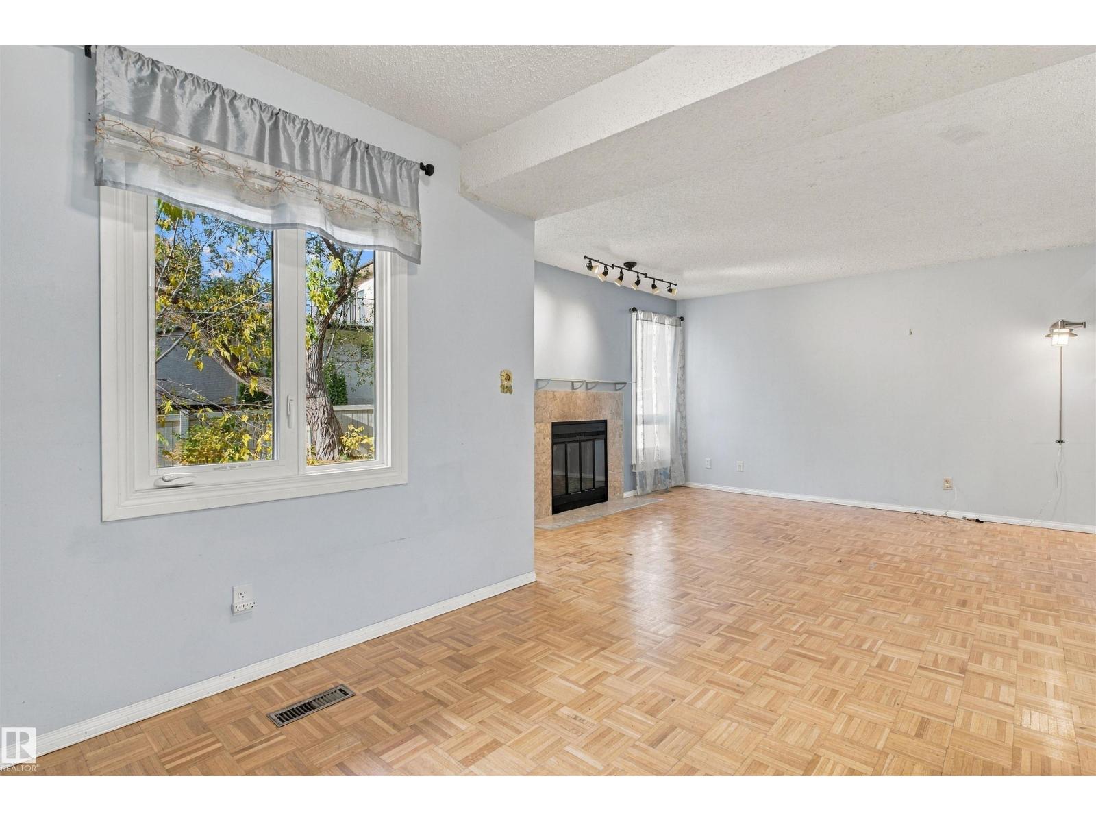 10619 Beaumaris Rd Nw Property Photo 11
