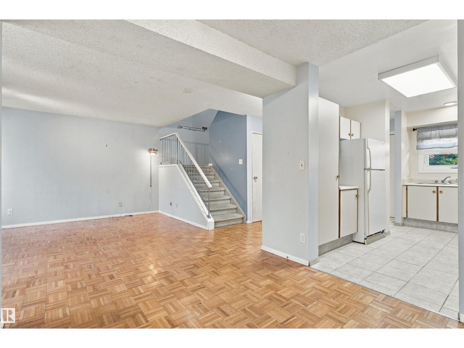 10619 Beaumaris Rd Nw Property Photo 12