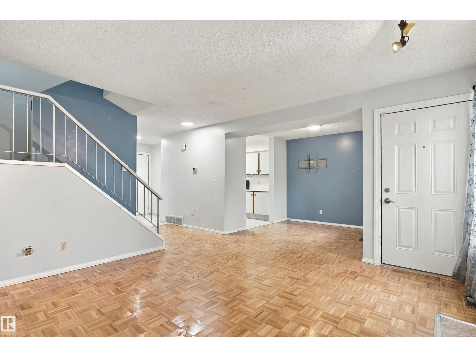 10619 Beaumaris Rd Nw Property Photo 16