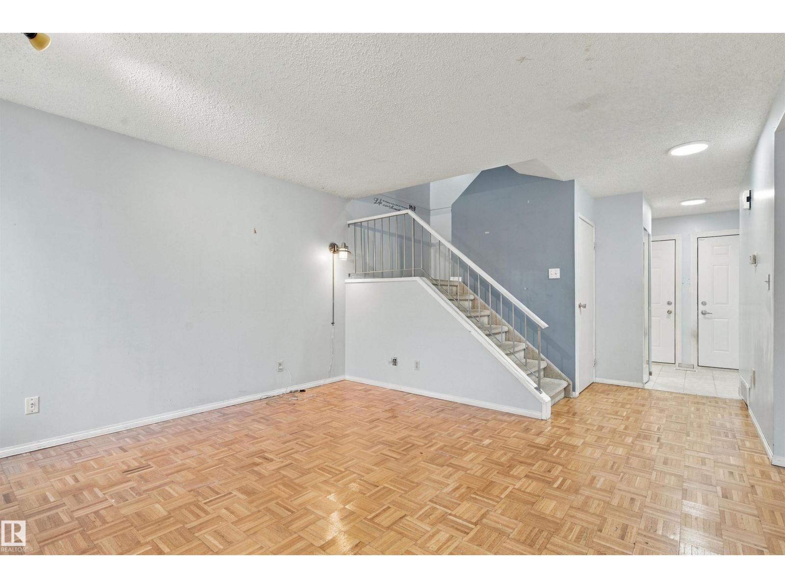 10619 Beaumaris Rd Nw Property Photo 17