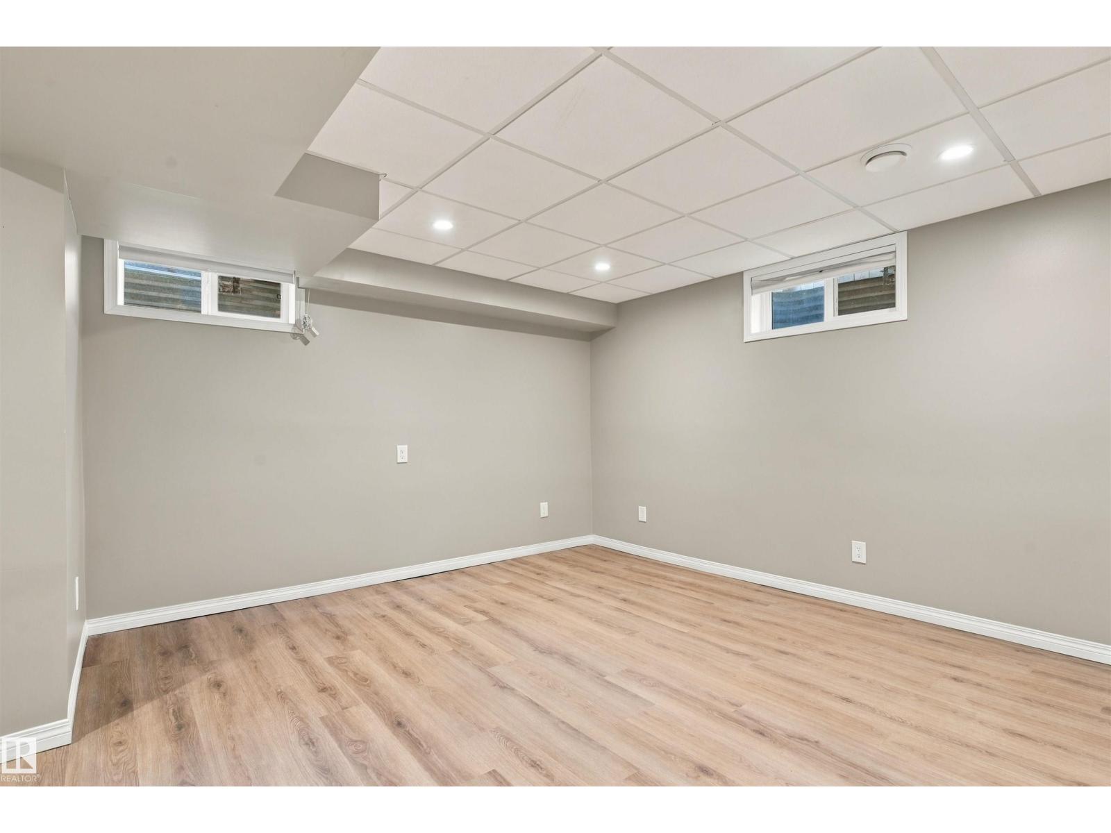 10619 Beaumaris Rd Nw Property Photo 32