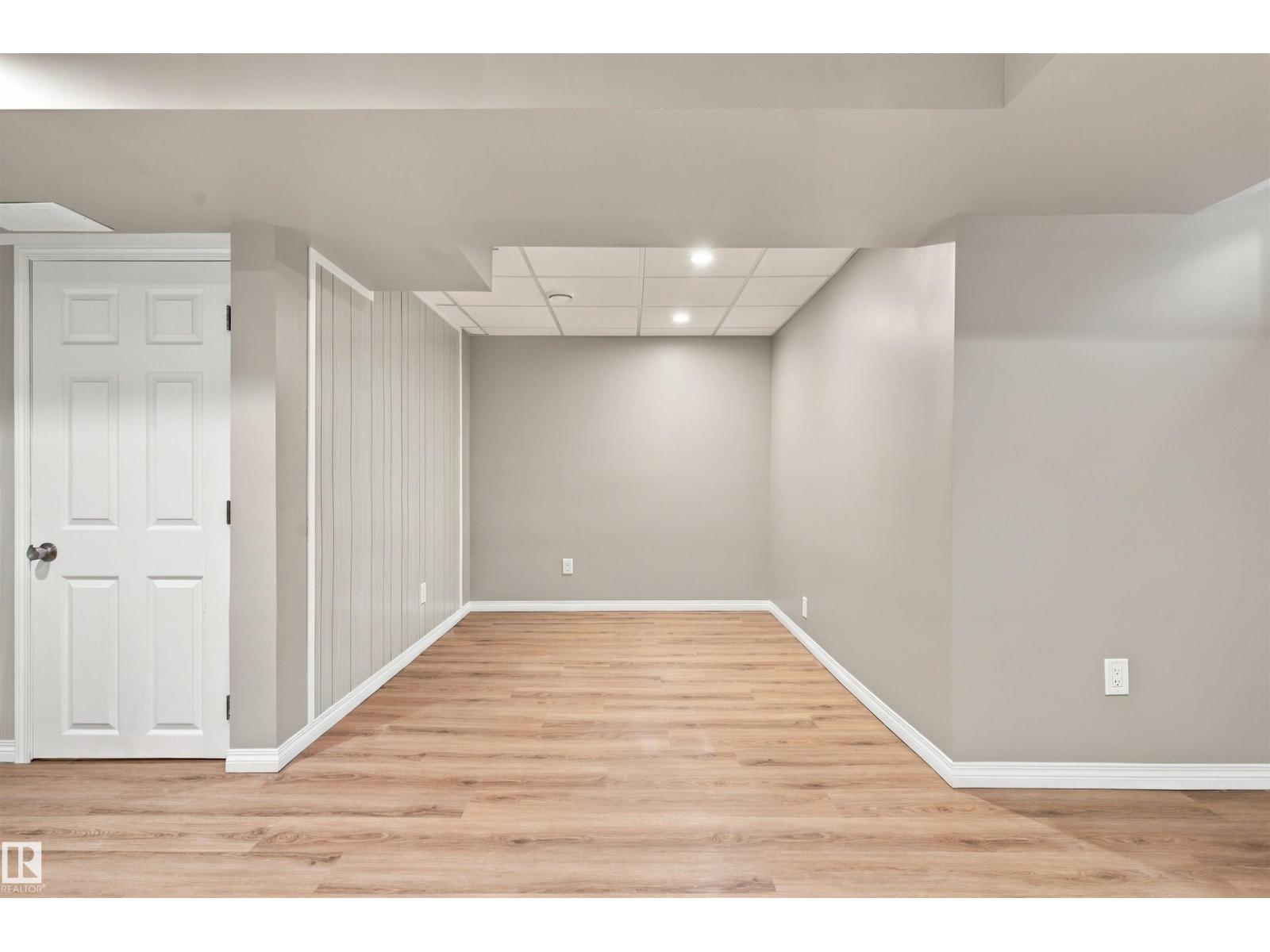 10619 Beaumaris Rd Nw Property Photo 34