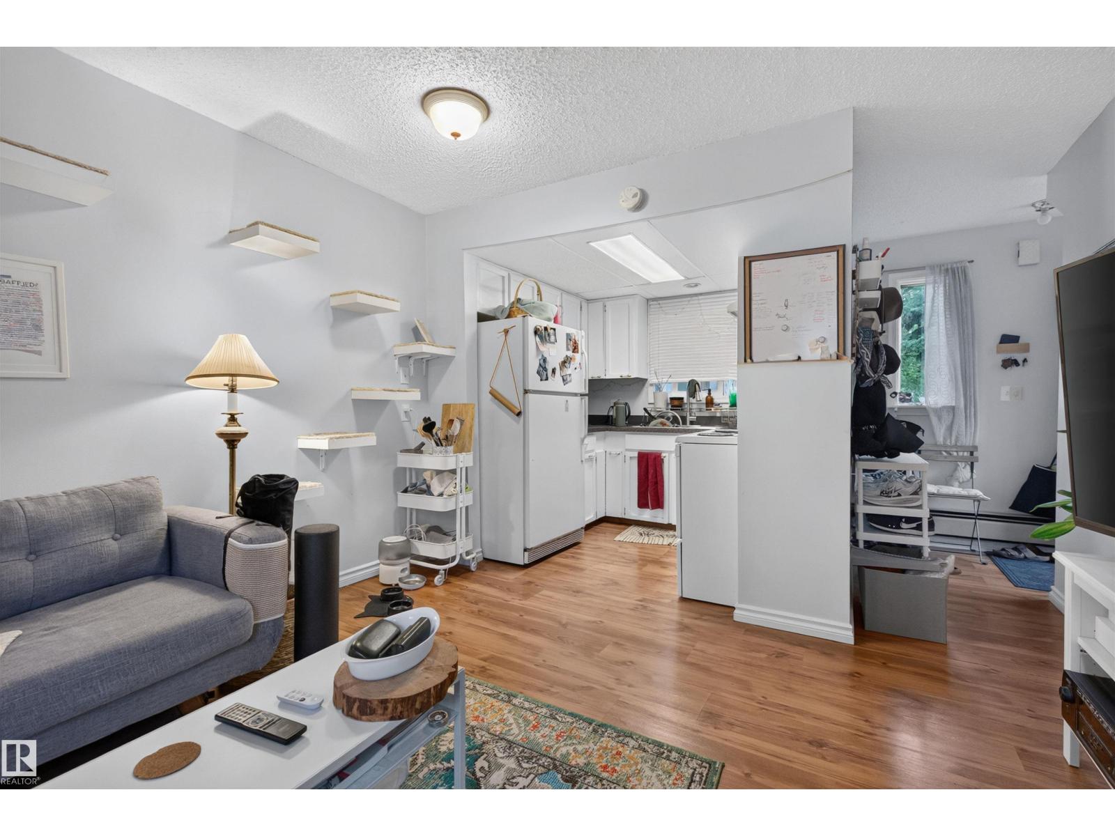 10831 80 Av Nw Property Photo 4