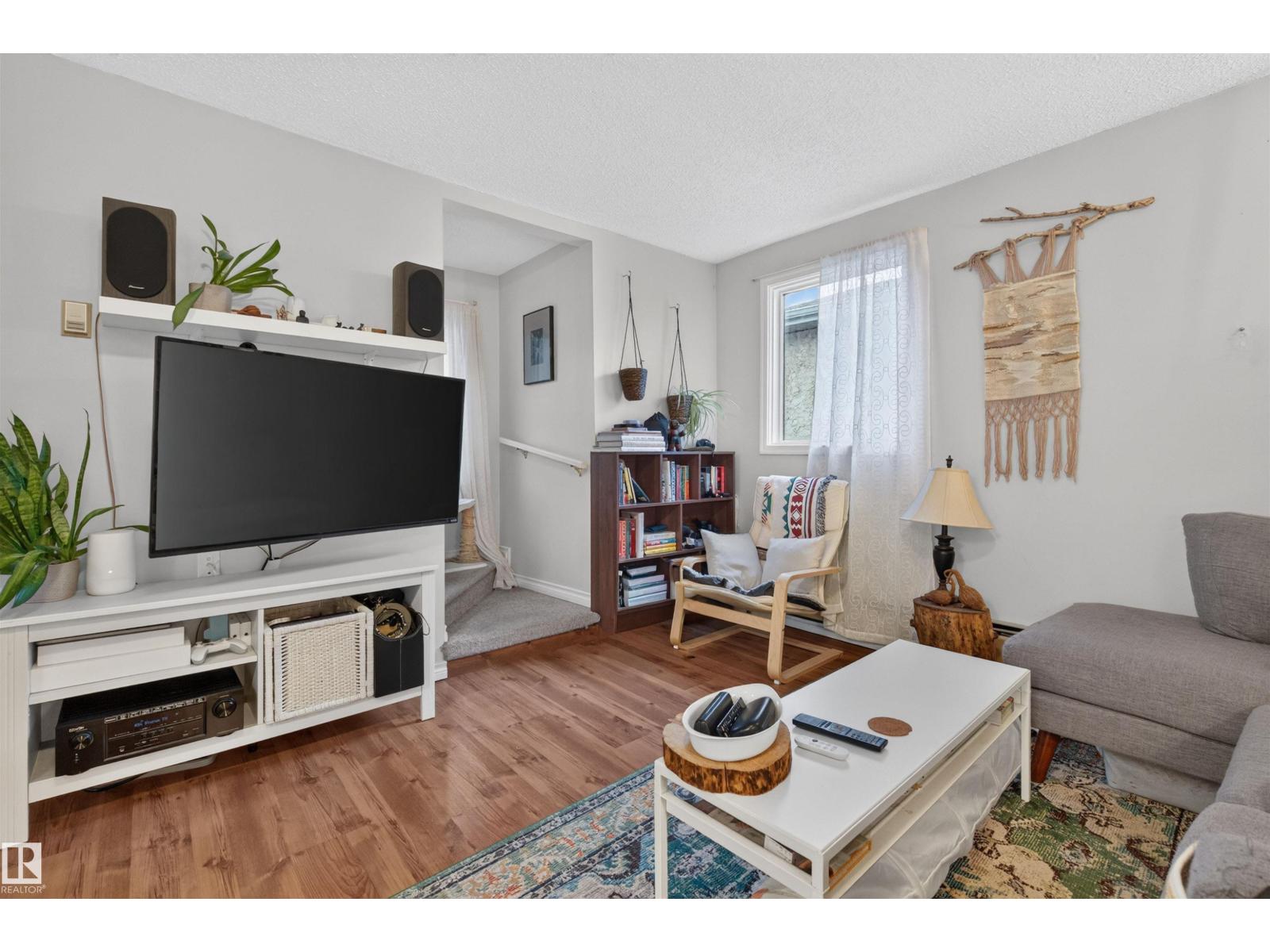10831 80 Av Nw Property Photo 7