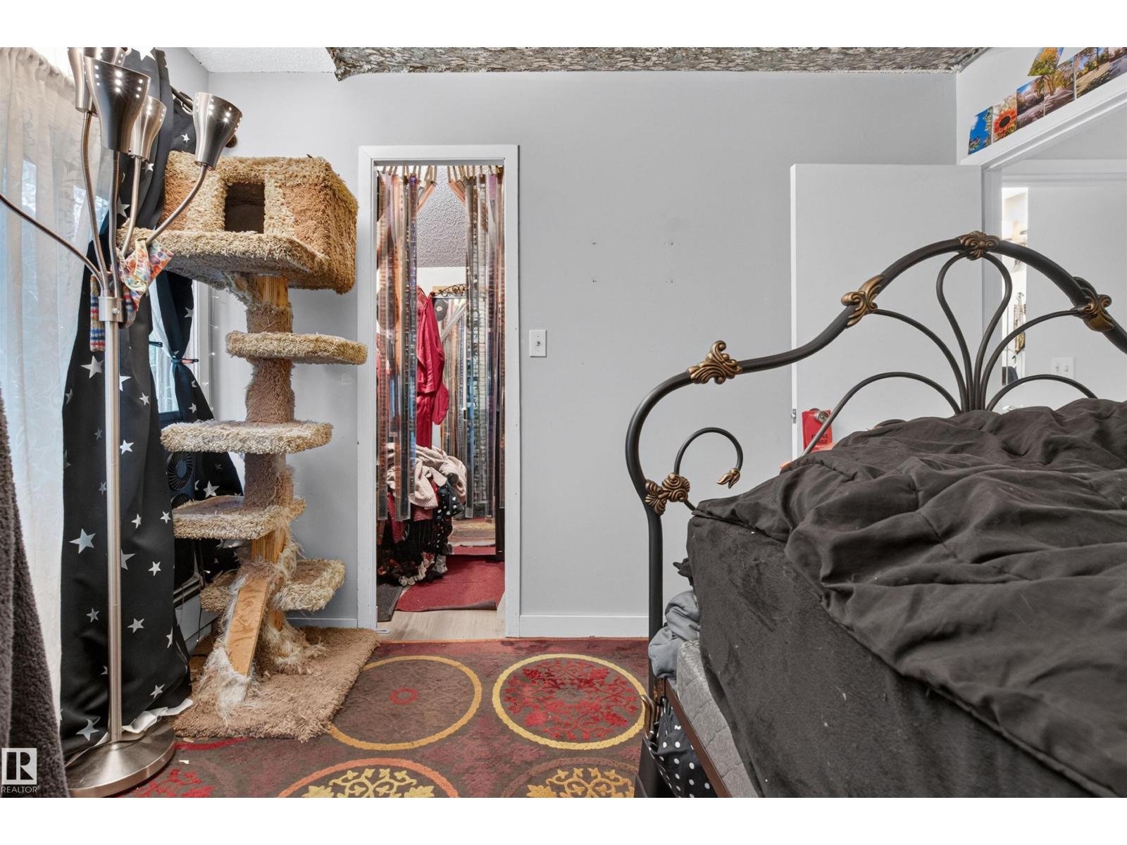 10831 80 Av Nw Property Photo 12