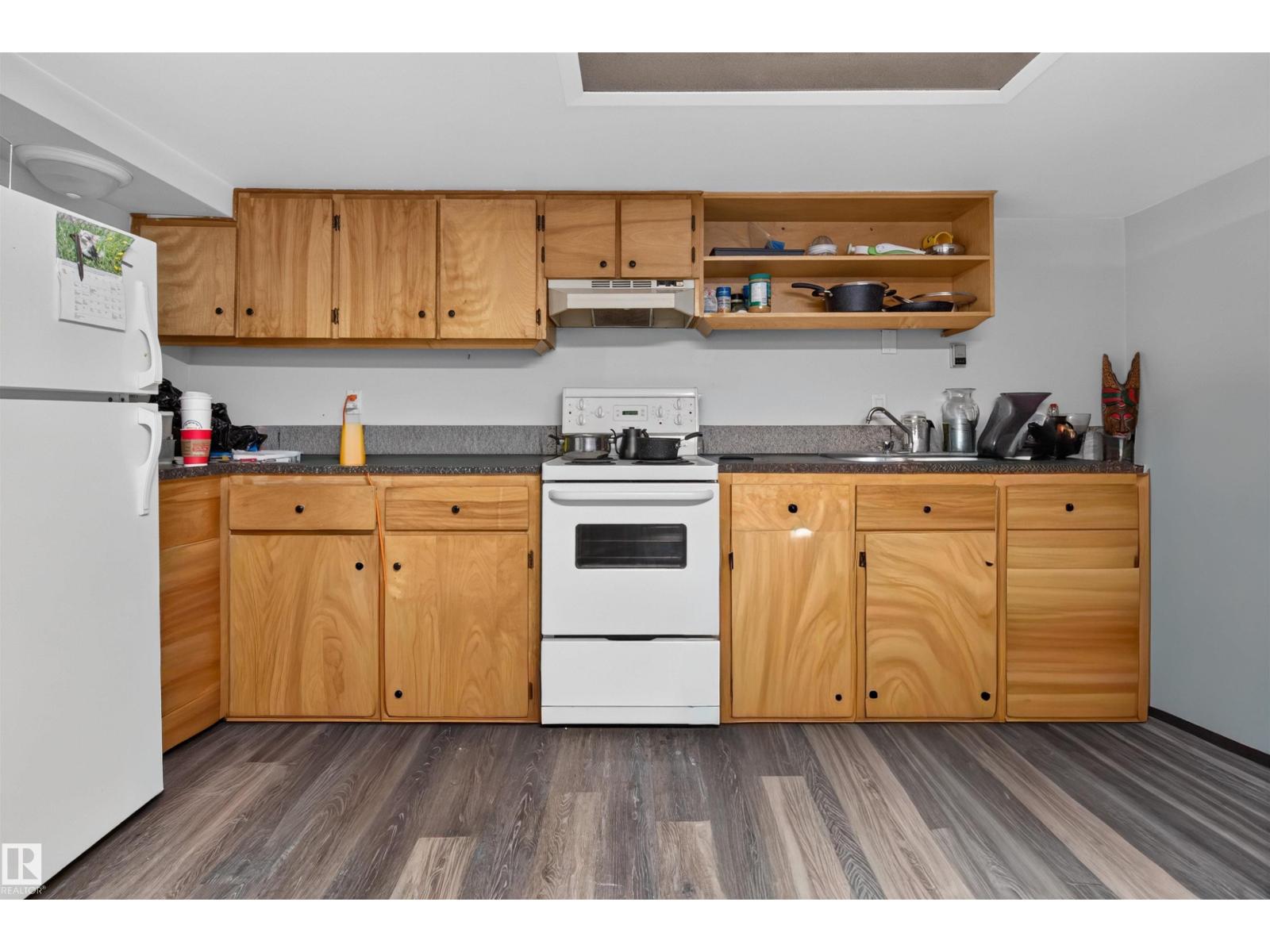 10831 80 Av Nw Property Photo 20