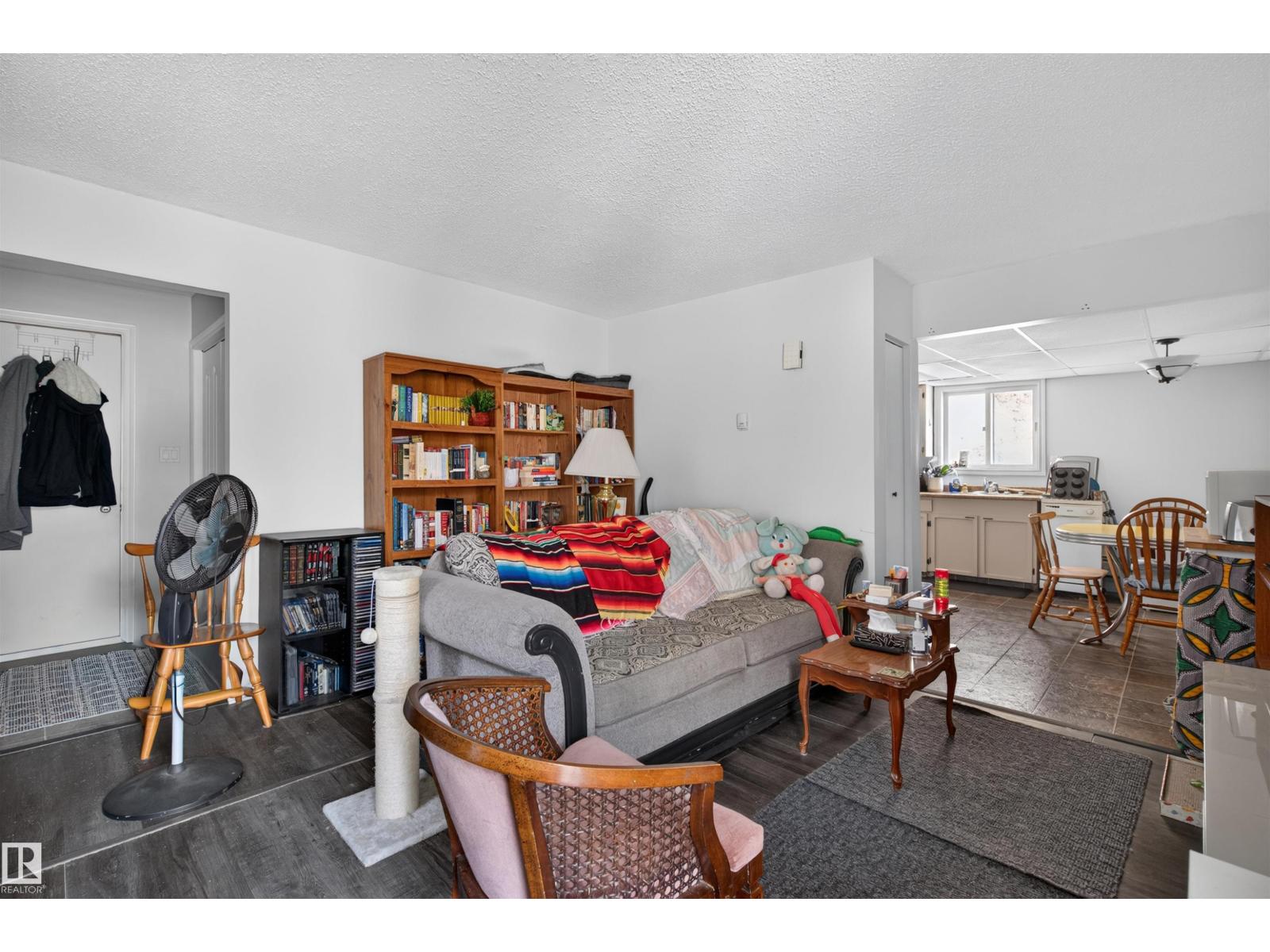10831 80 Av Nw Property Photo 23