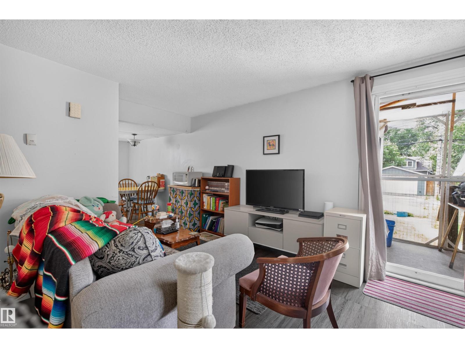 10831 80 Av Nw Property Photo 24
