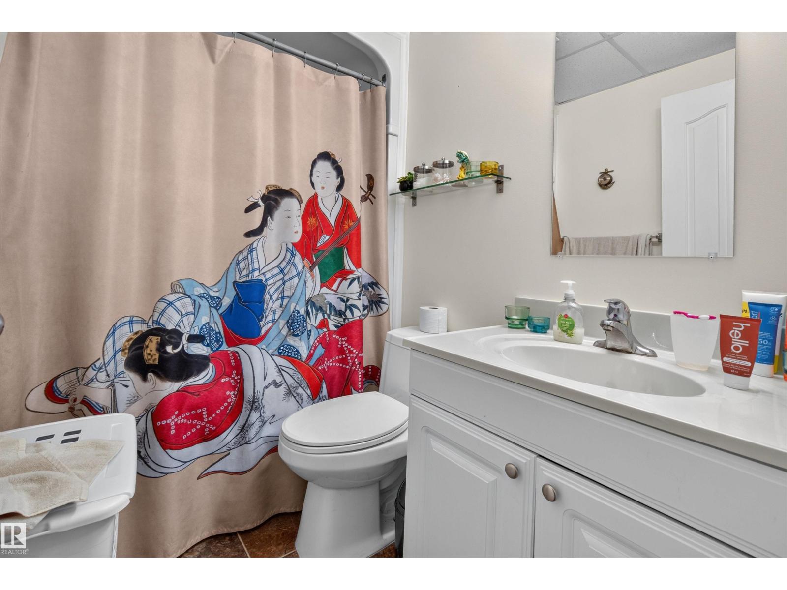 10831 80 Av Nw Property Photo 32
