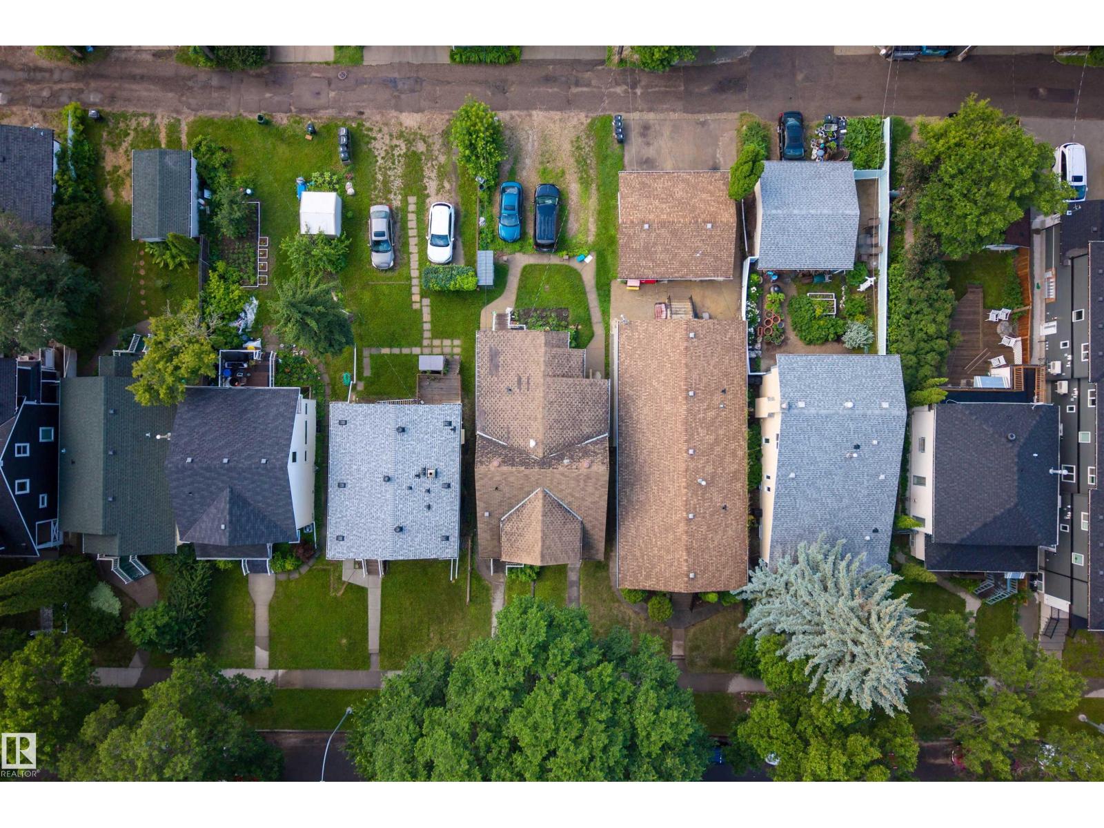 10831 80 Av Nw Property Photo 34