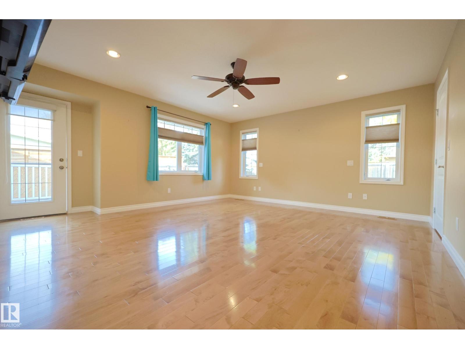 53 Butterfield Cr Property Photo 4