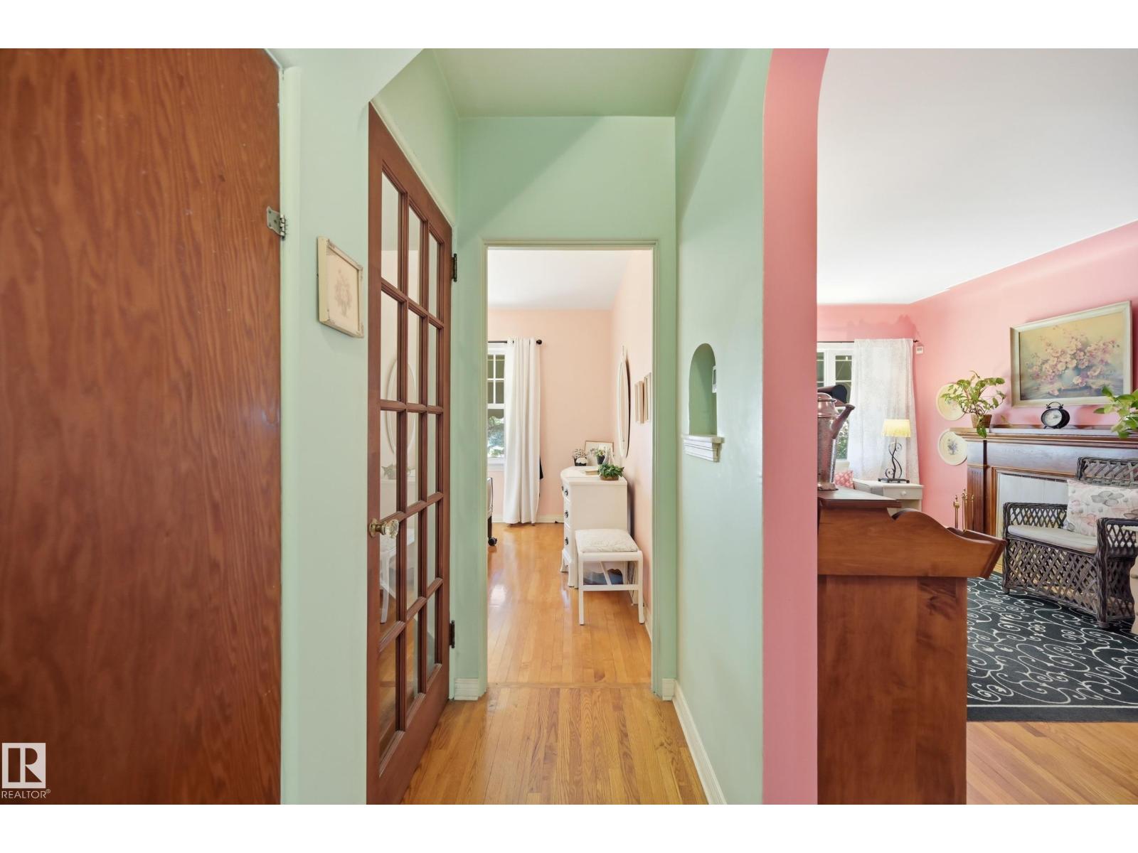 11518 101 St Nw Property Photo 21