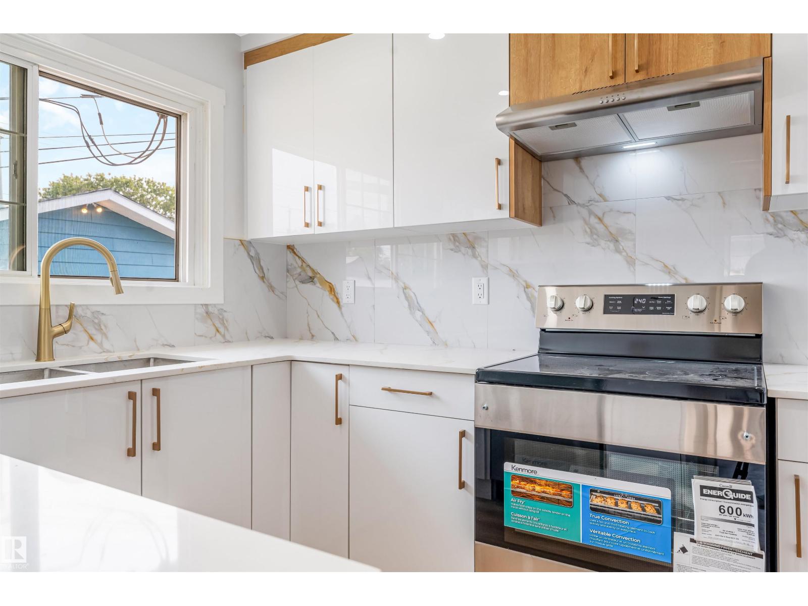 12023 137 Av Nw Property Photo 14