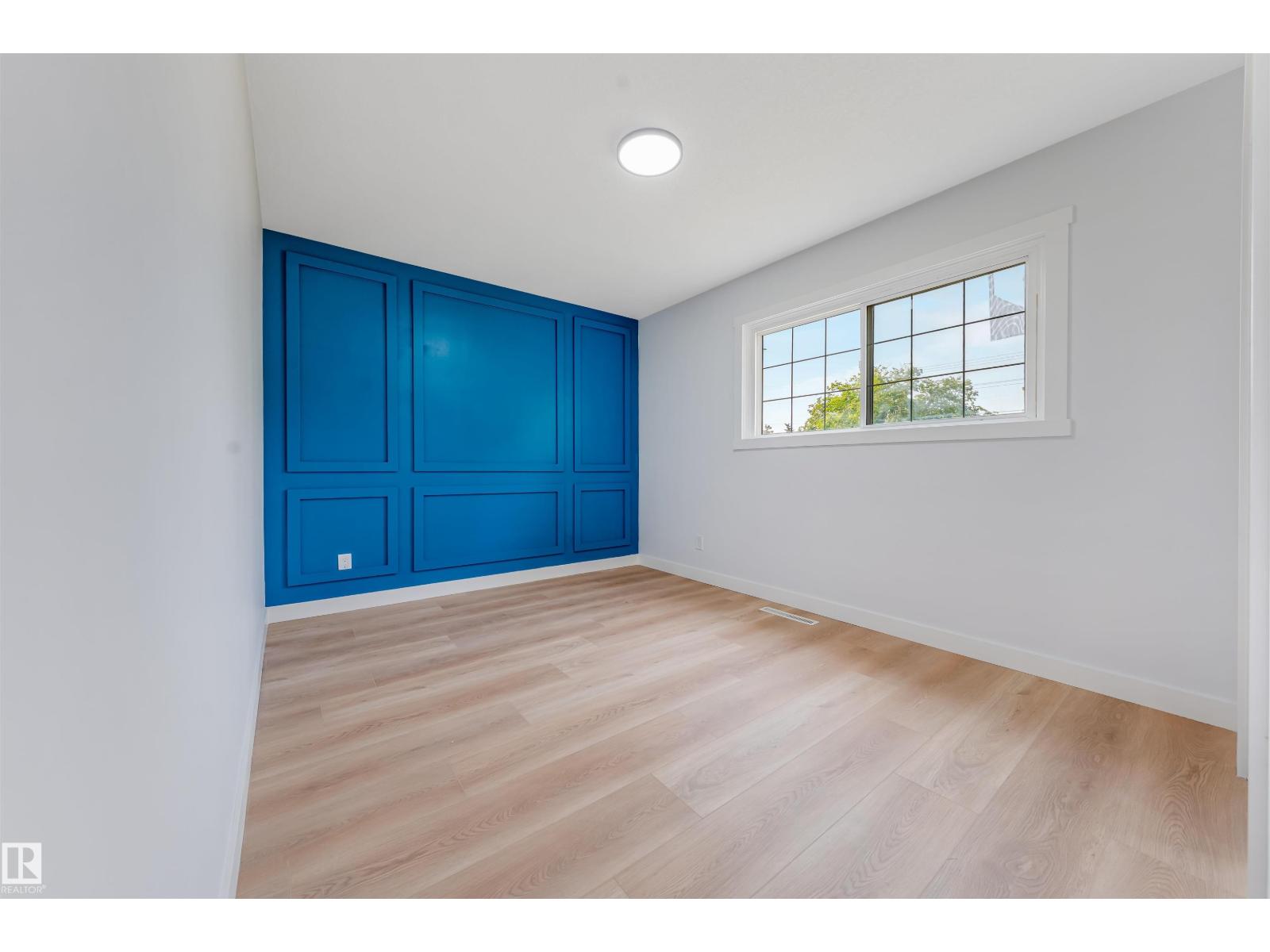 12023 137 Av Nw Property Photo 16
