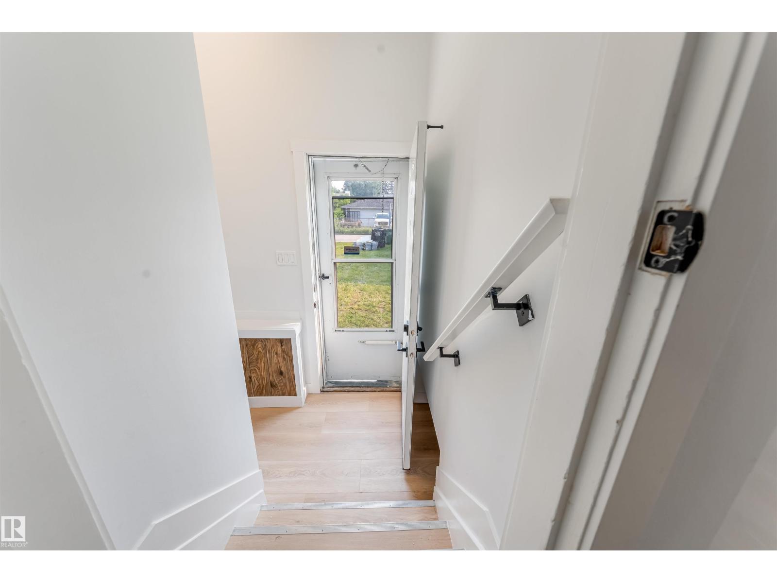 12023 137 Av Nw Property Photo 26