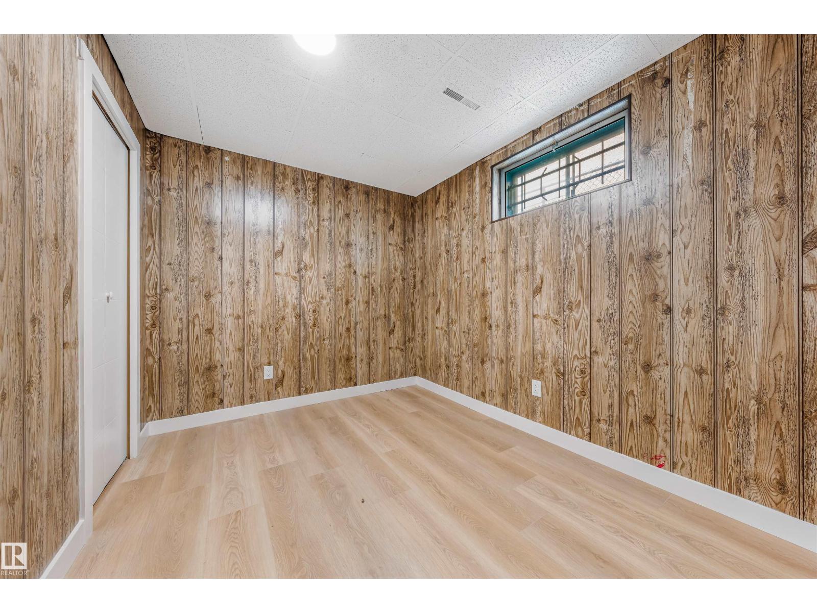 12023 137 Av Nw Property Photo 33