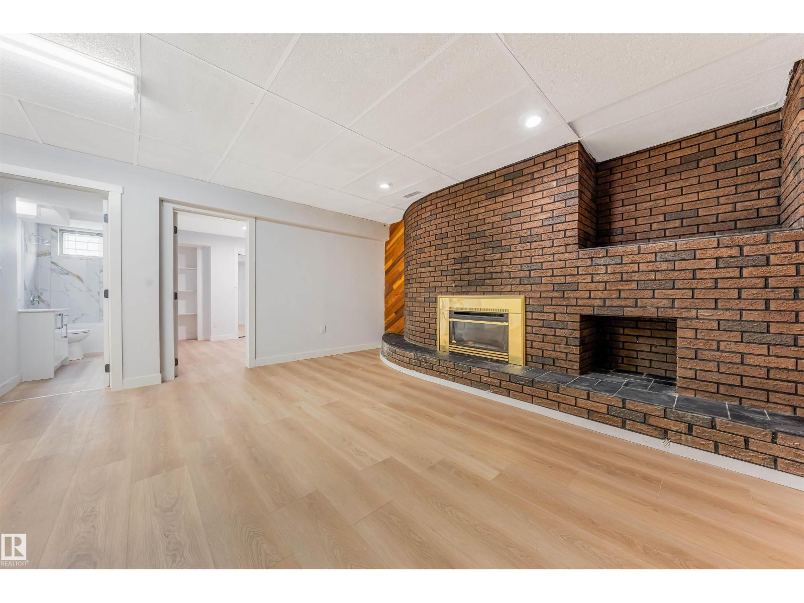 12023 137 Av Nw Property Photo 38