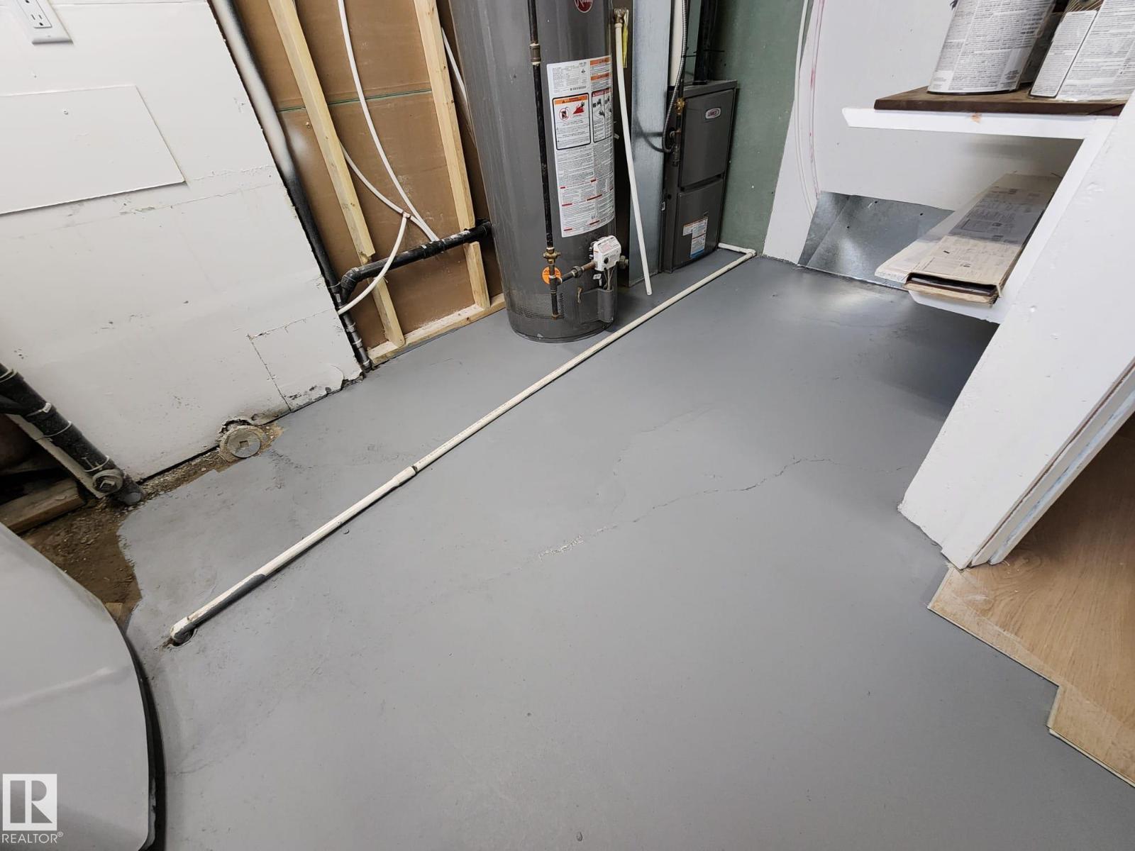 12023 137 Av Nw Property Photo 44