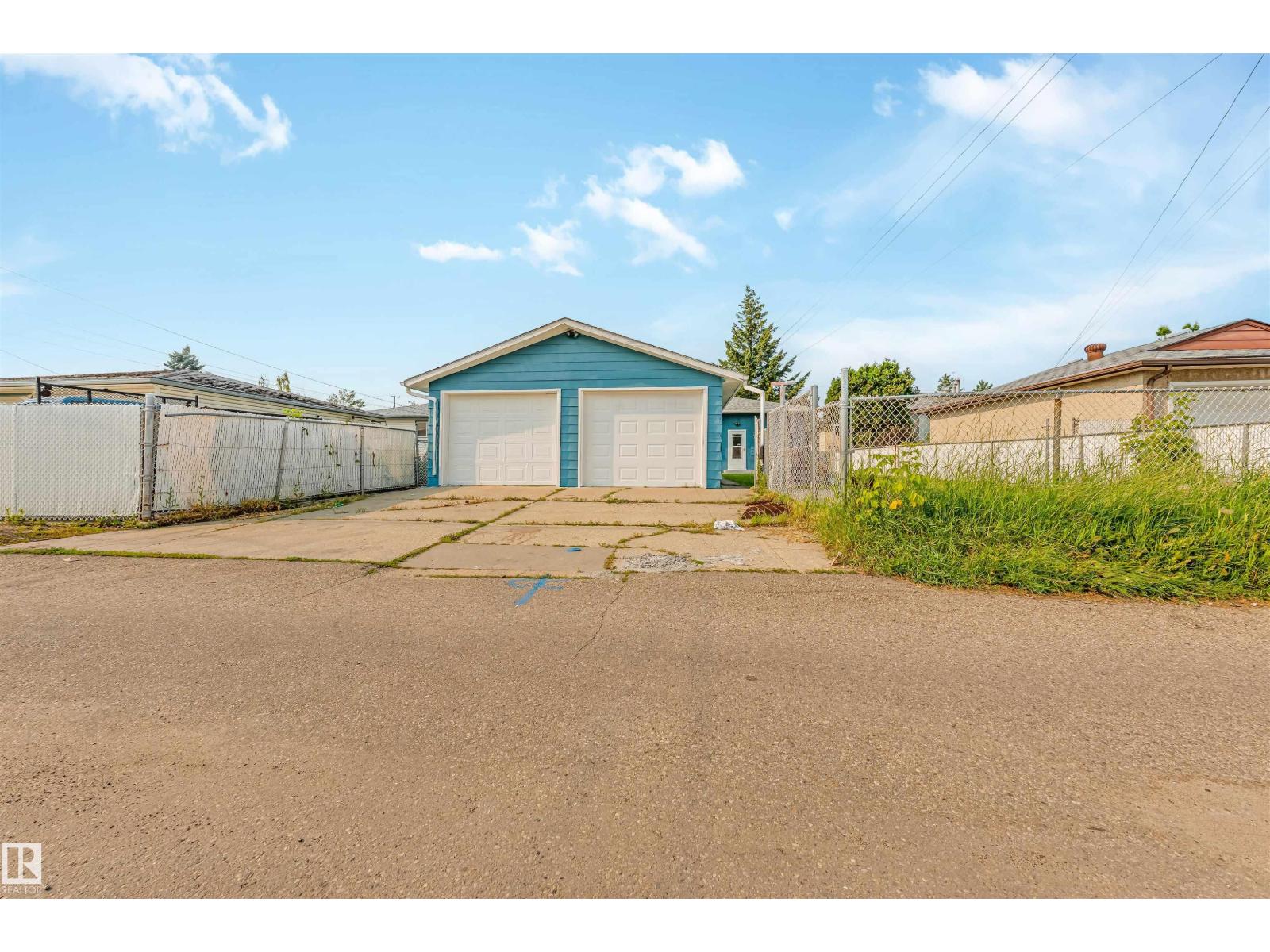 12023 137 Av Nw Property Photo 48