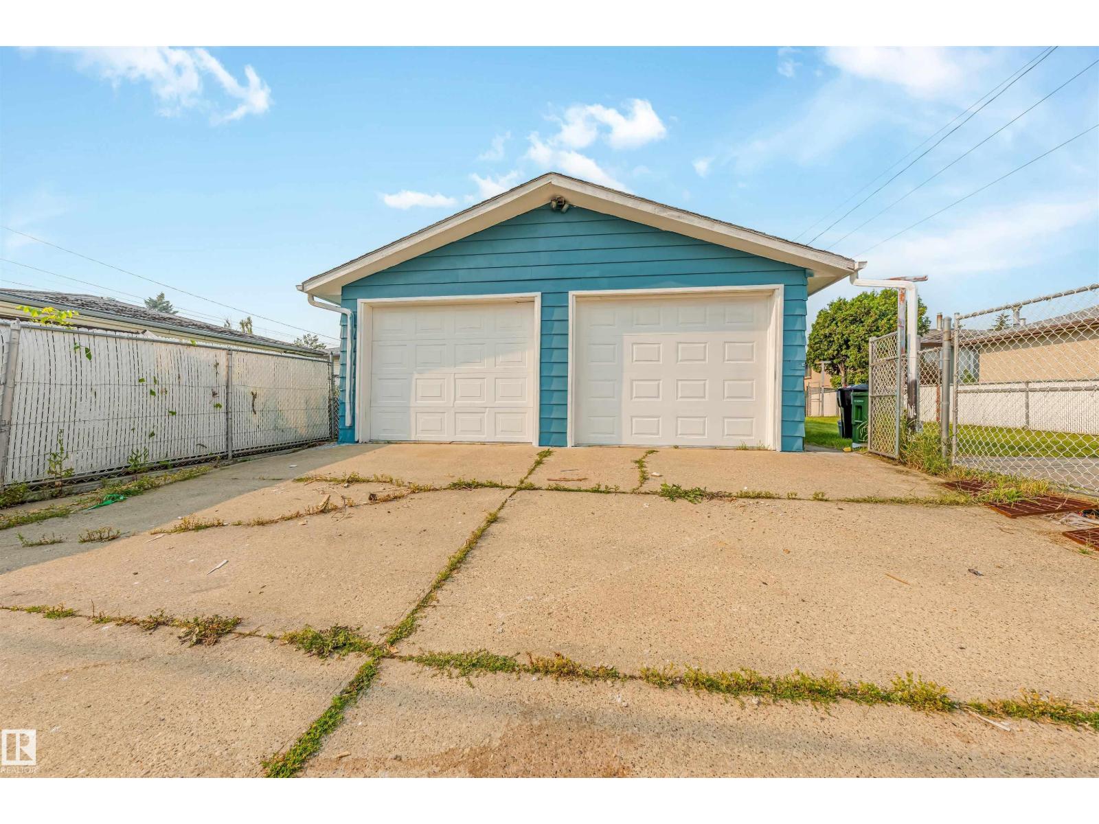 12023 137 Av Nw Property Photo 49