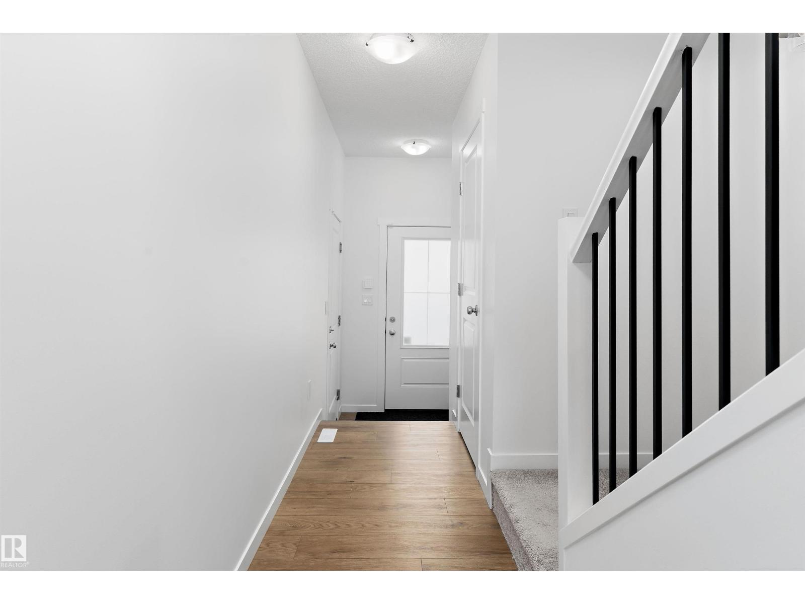#8 13119 209 St Nw Property Photo 3