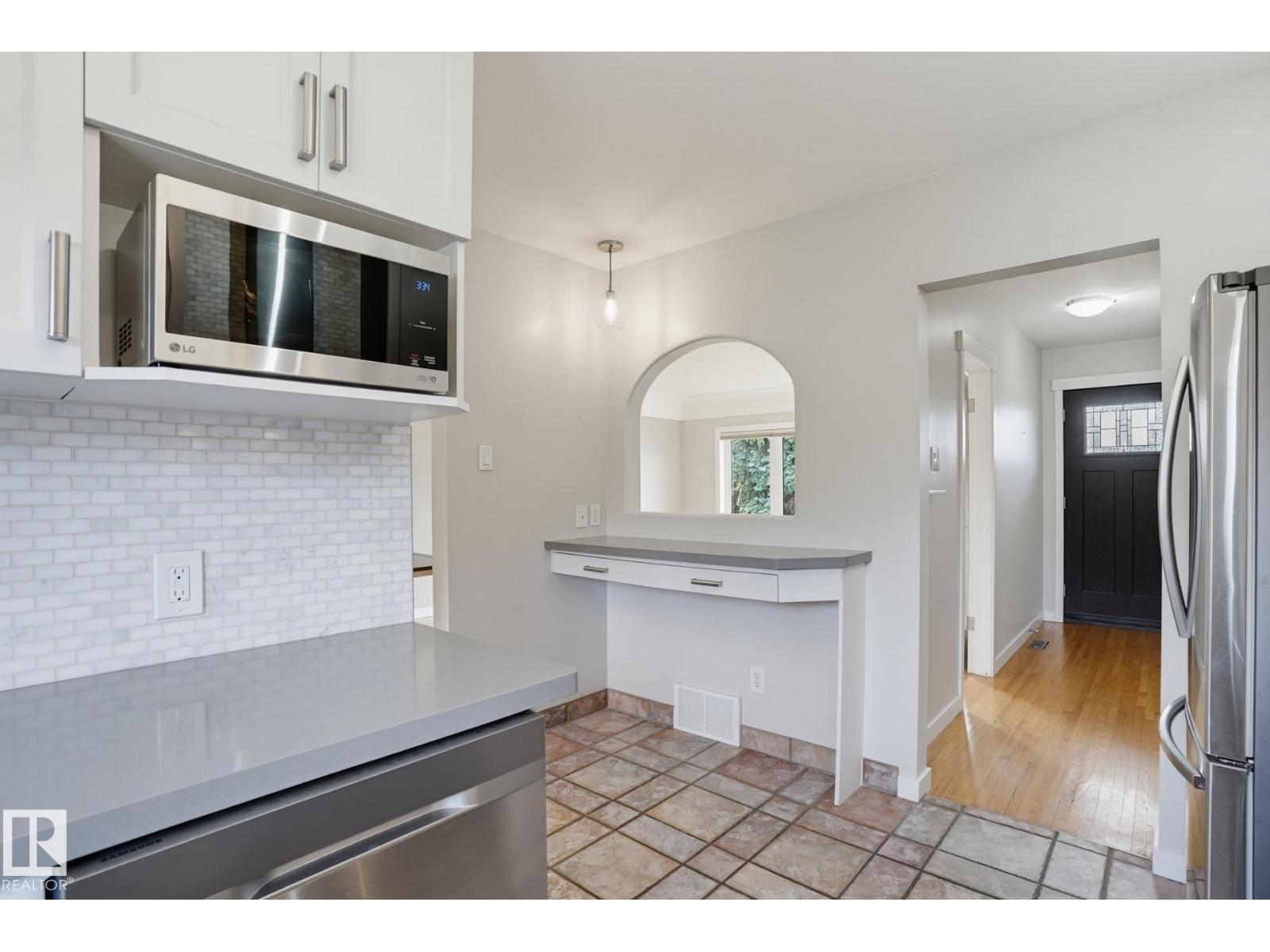 10807 134 St Nw Property Photo 8