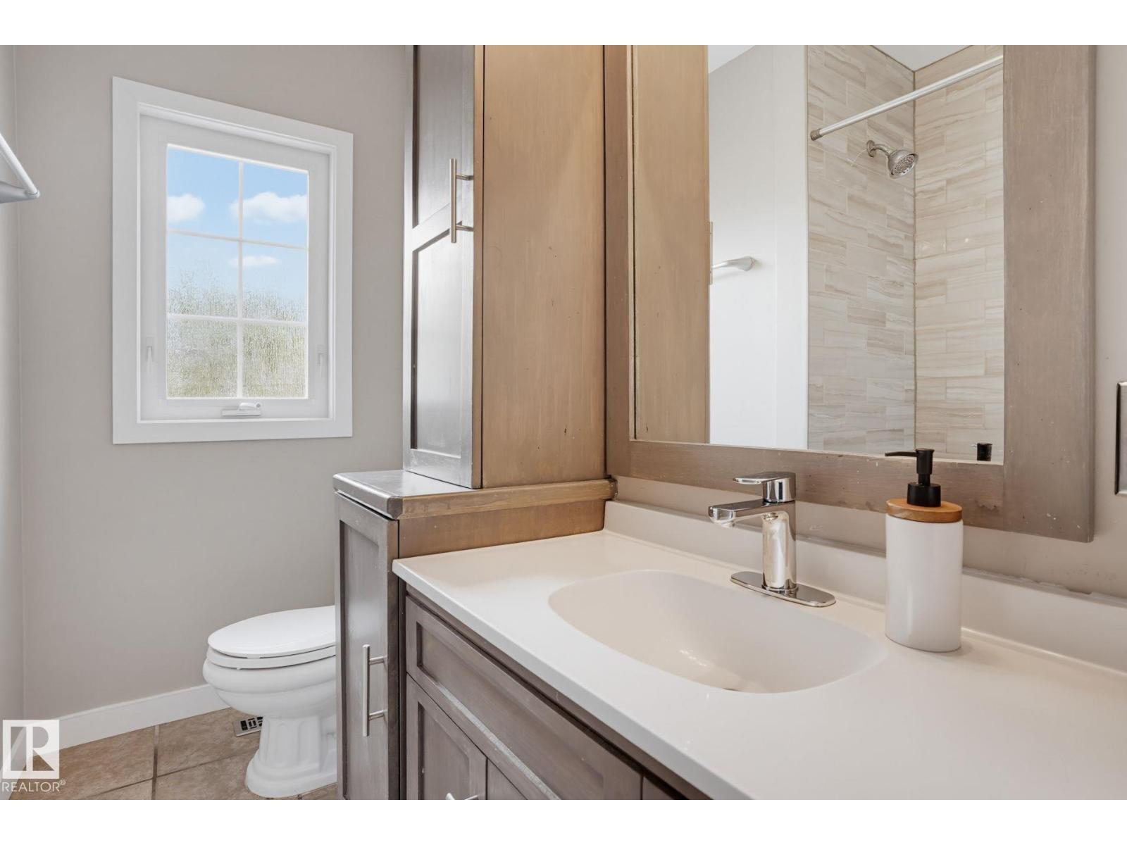 10807 134 St Nw Property Photo 13