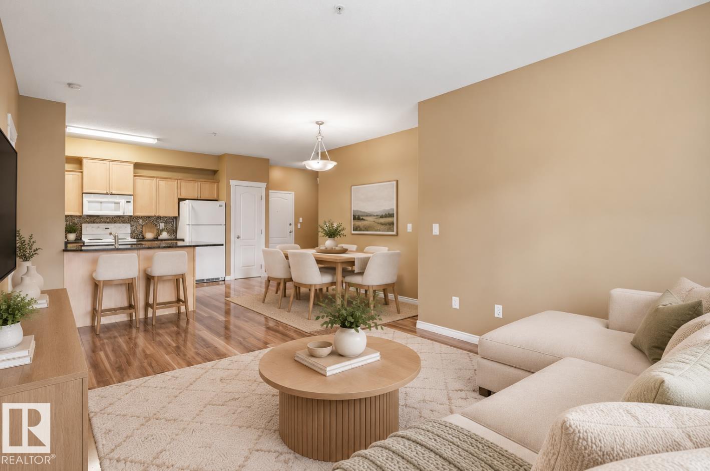 #102 16715 100 Av Nw Property Photo 7