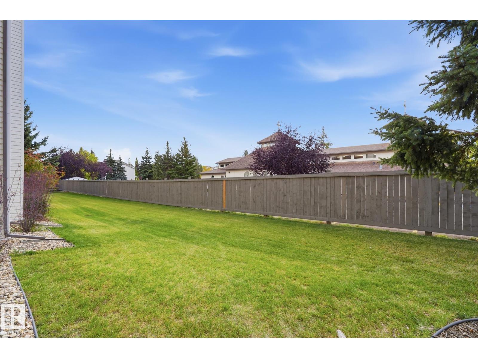 #102 16715 100 Av Nw Property Photo 25