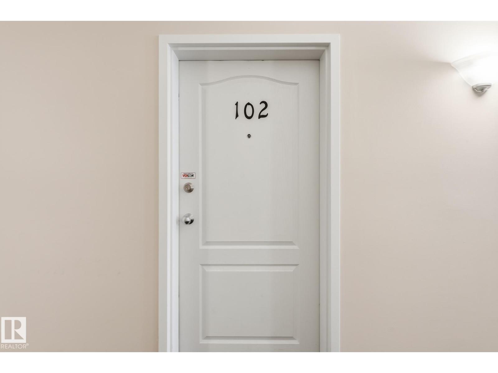 #102 16715 100 Av Nw Property Photo 31