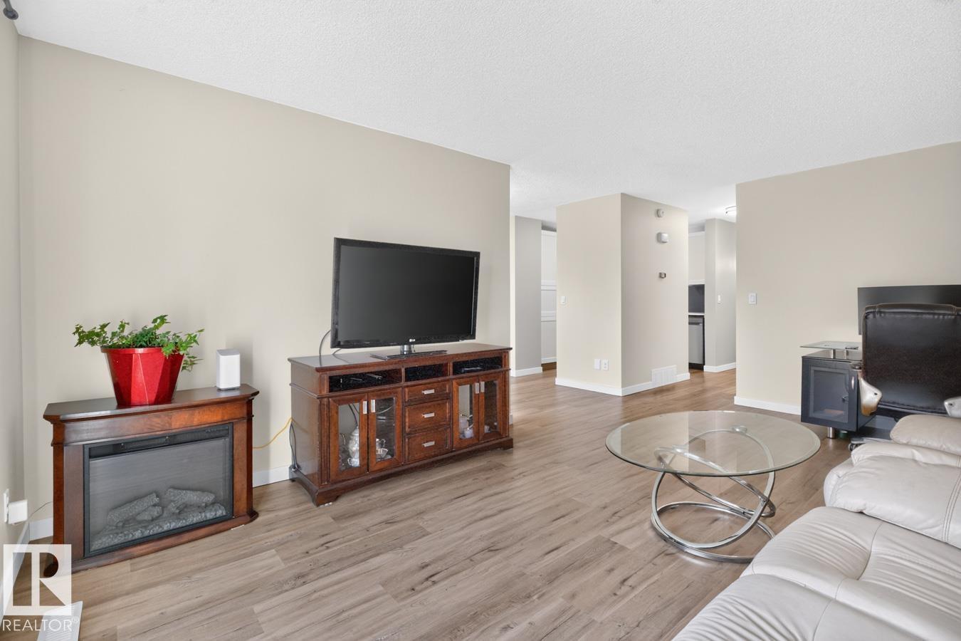 14215 23 St Nw Property Photo 7