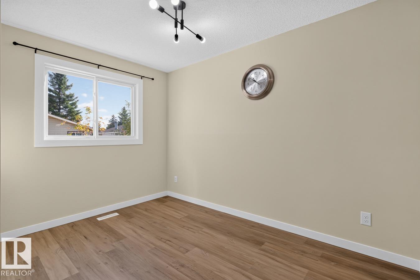 14215 23 St Nw Property Photo 8