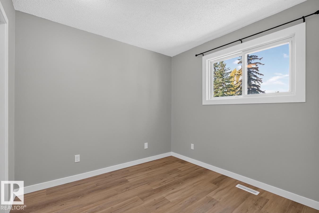 14215 23 St Nw Property Photo 21