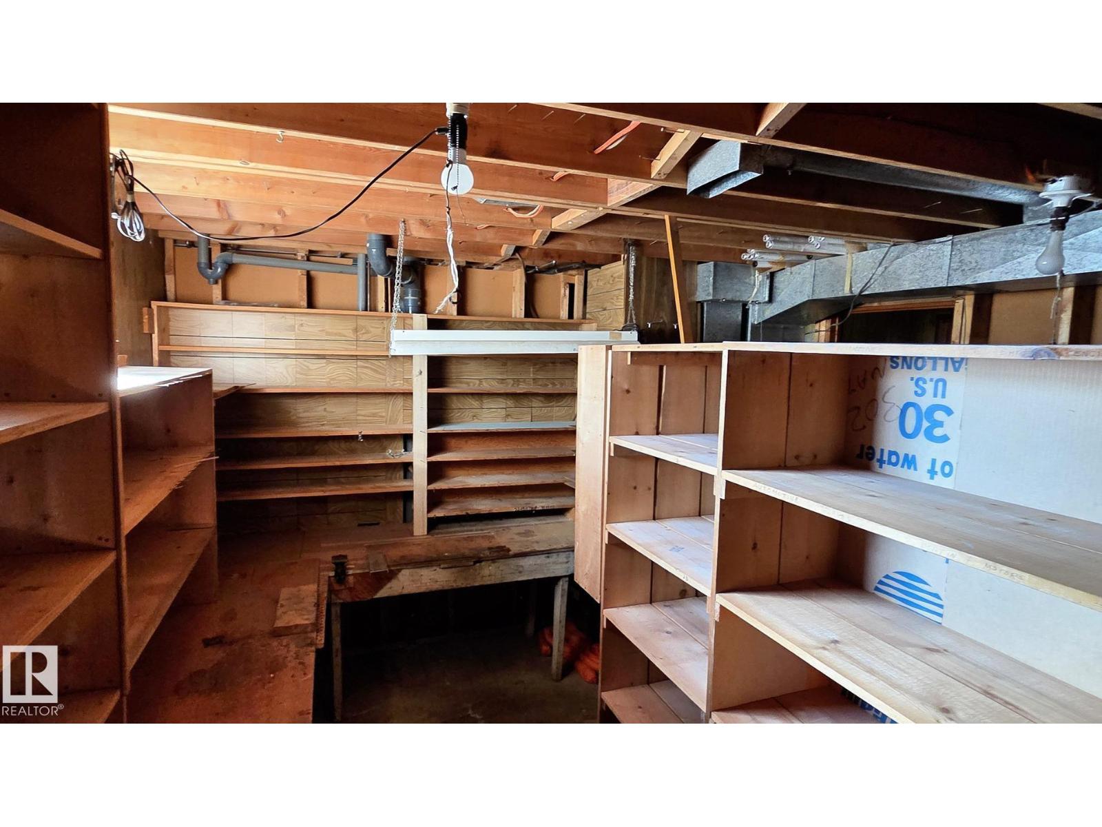 5517 49 St Property Photo 15