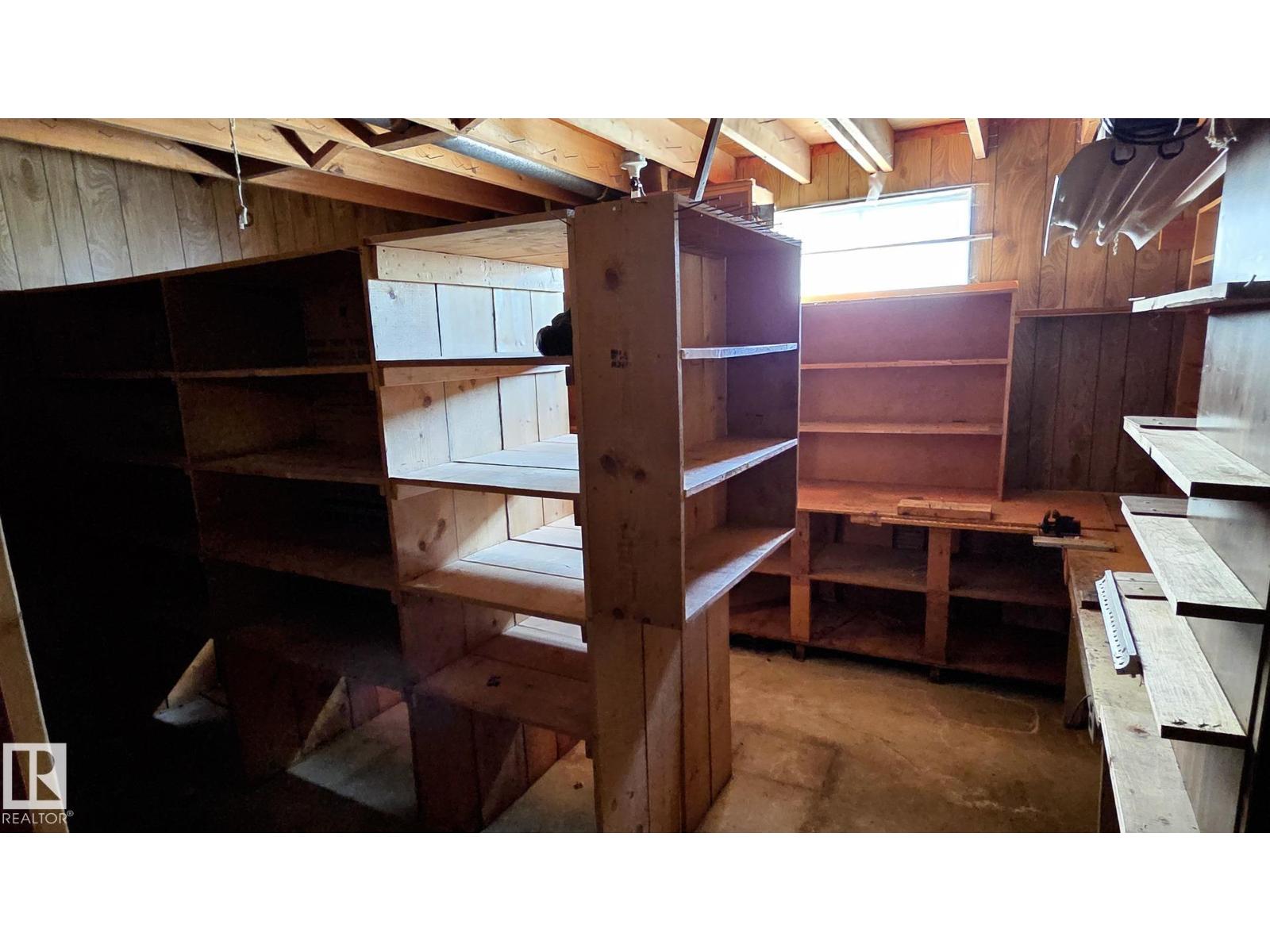 5517 49 St Property Photo 16