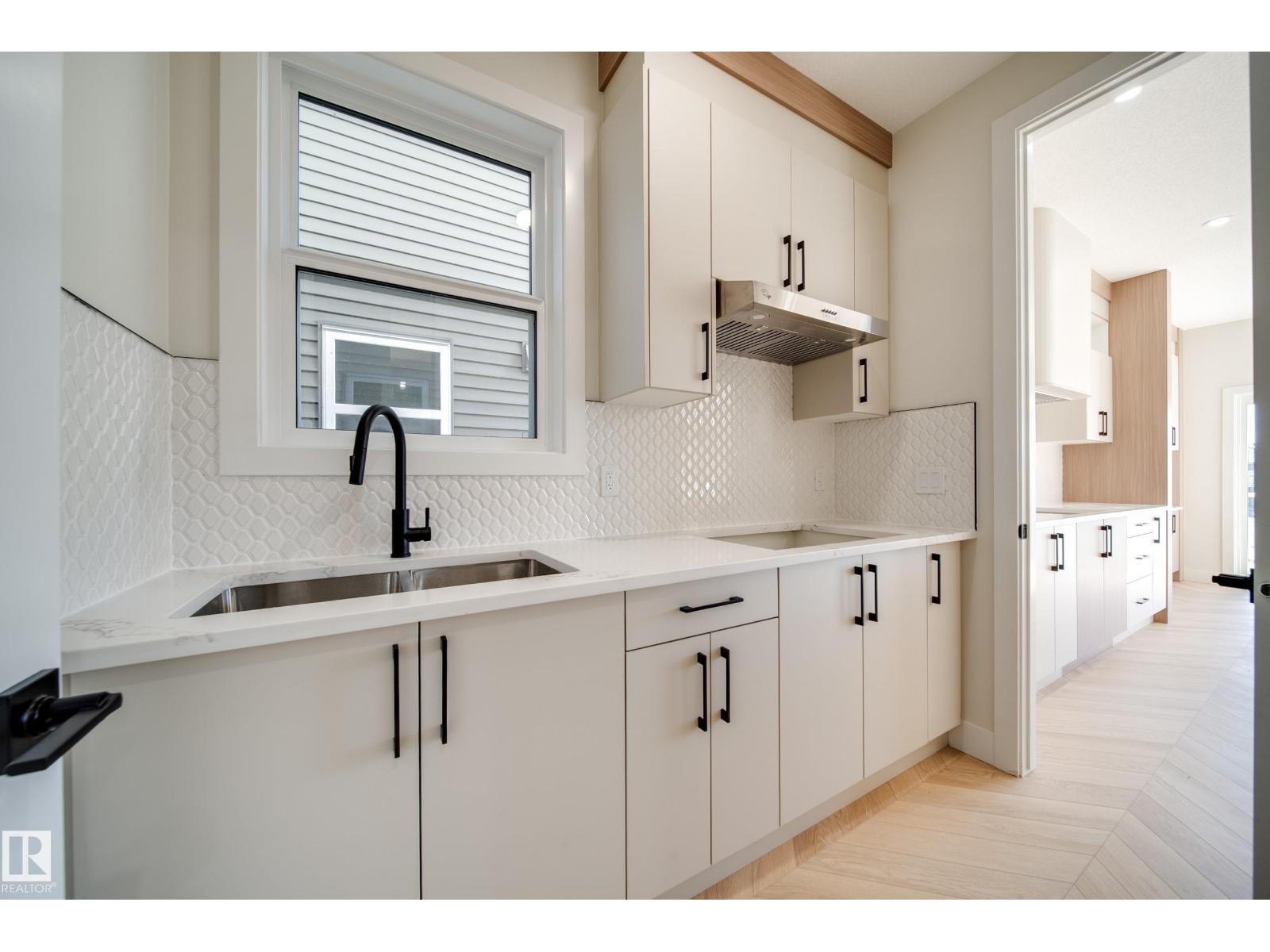 8523 183 Av Nw Property Photo 8