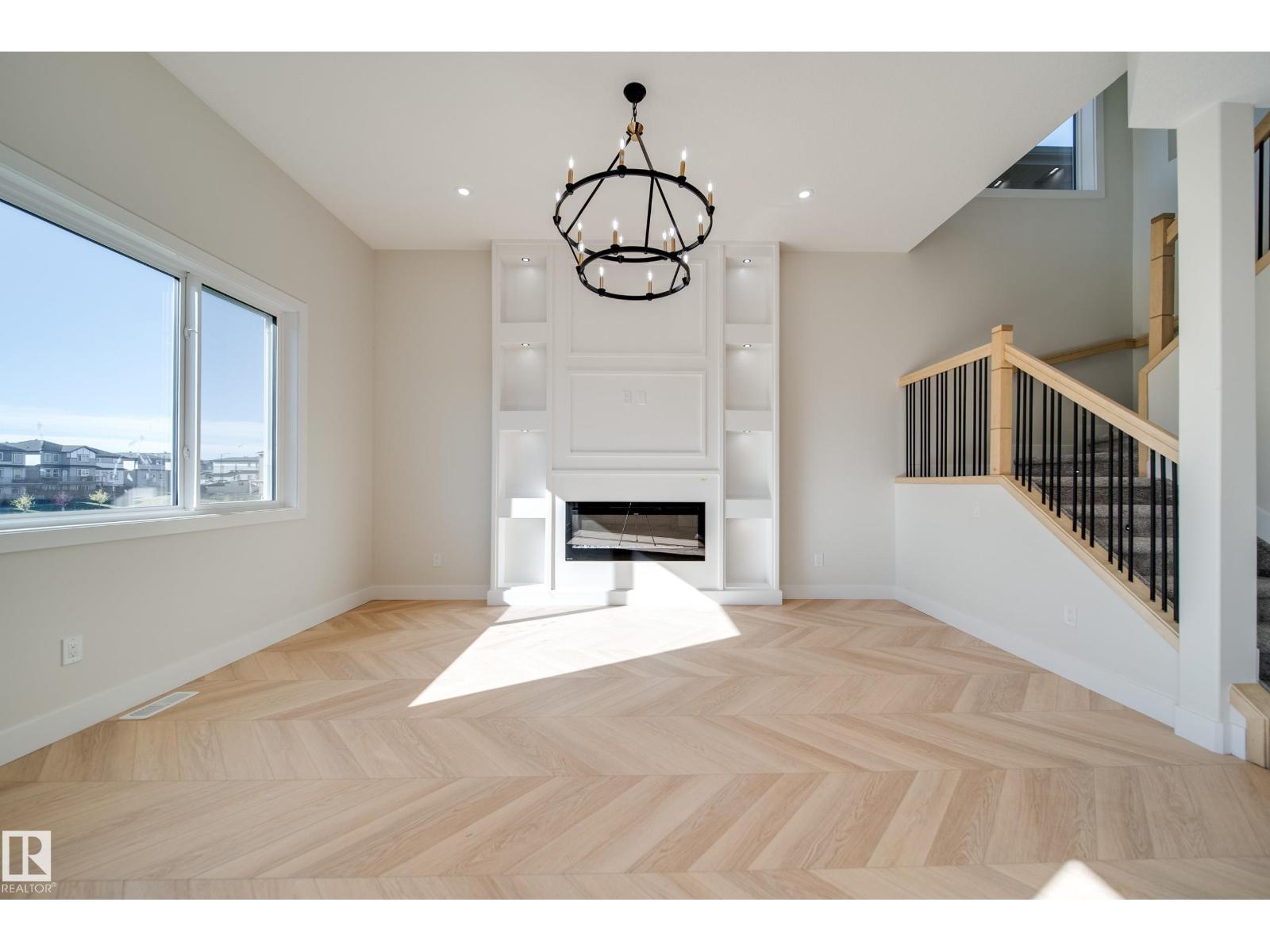 8523 183 Av Nw Property Photo 16