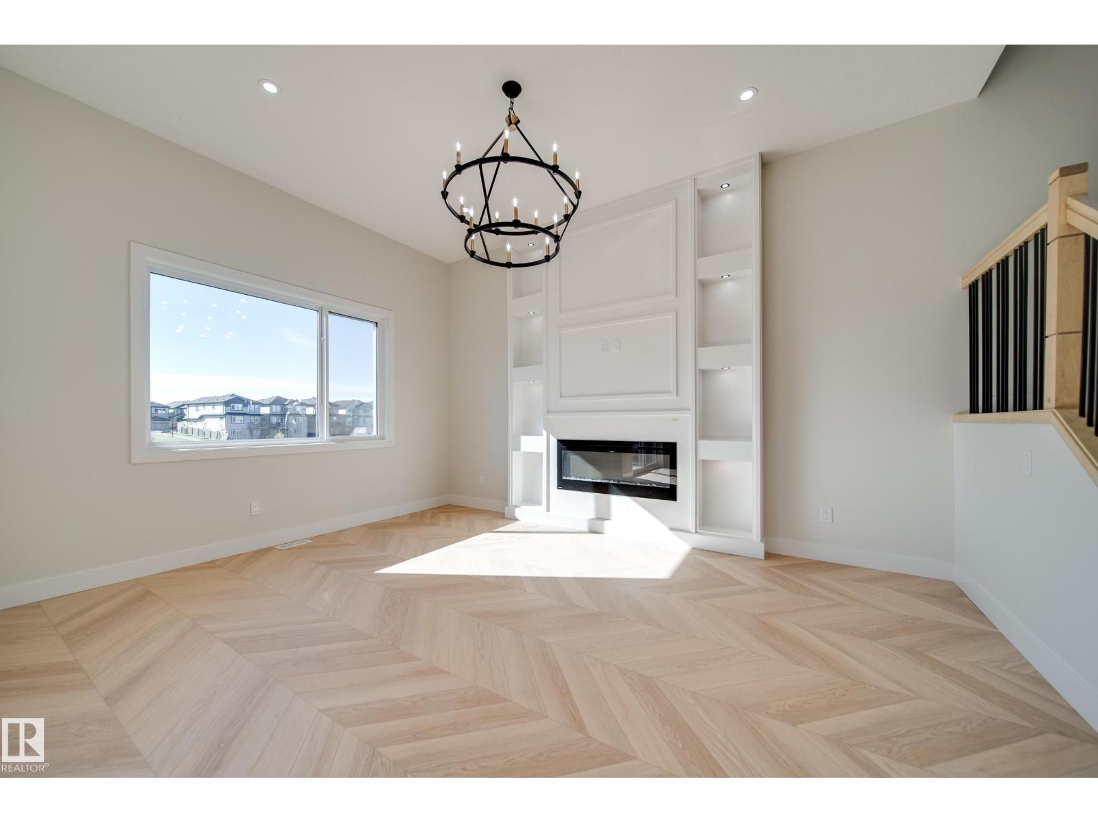 8523 183 Av Nw Property Photo 17