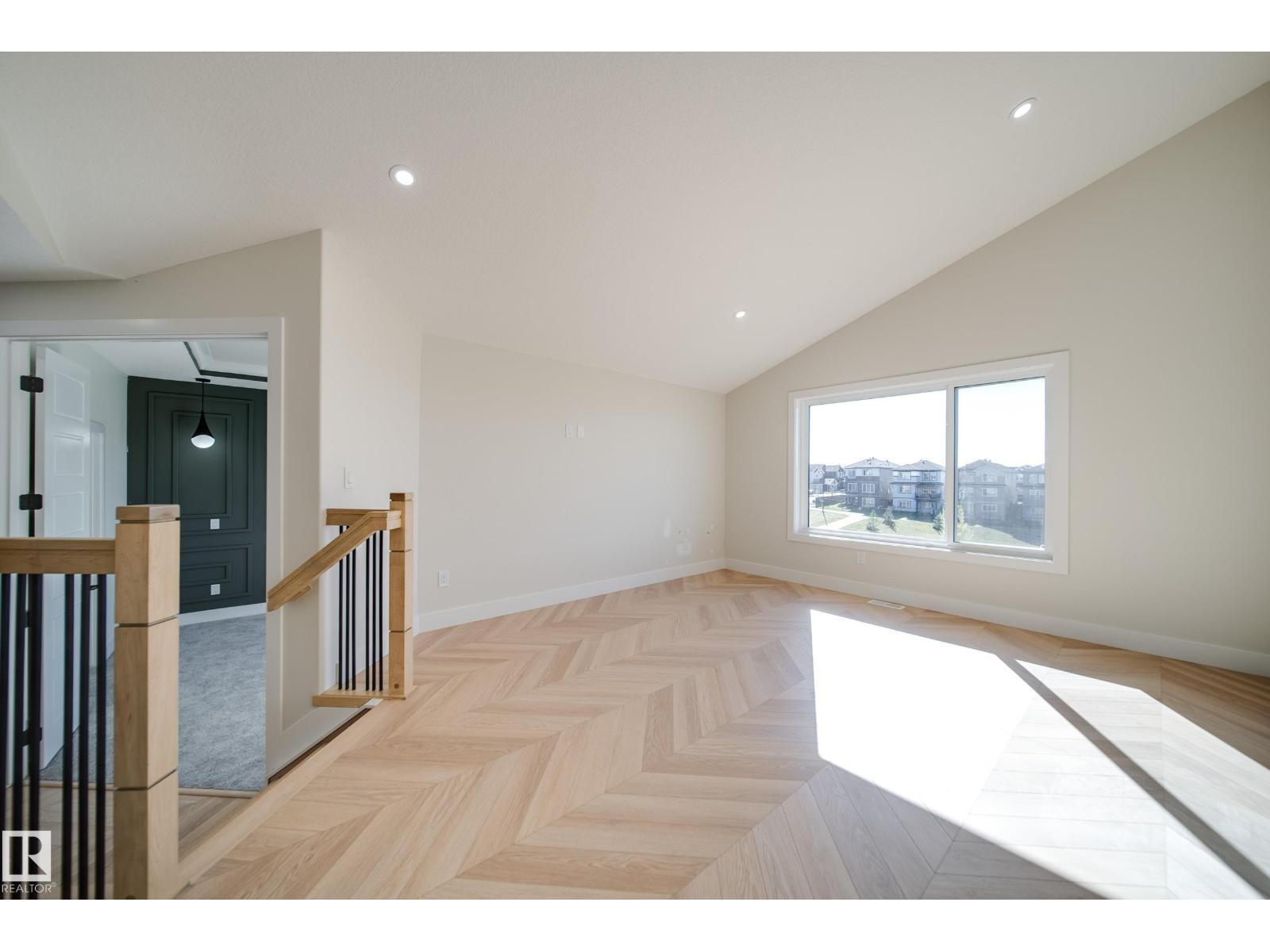 8523 183 Av Nw Property Photo 22