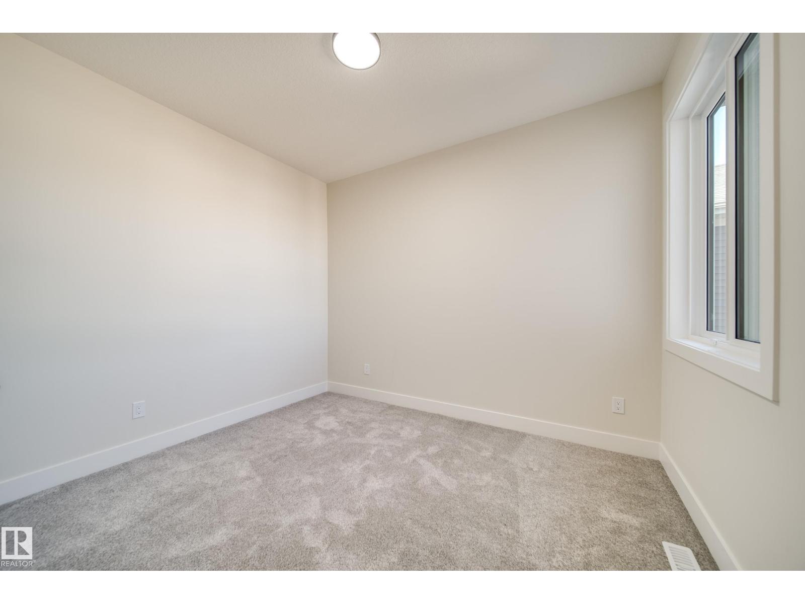 8523 183 Av Nw Property Photo 29