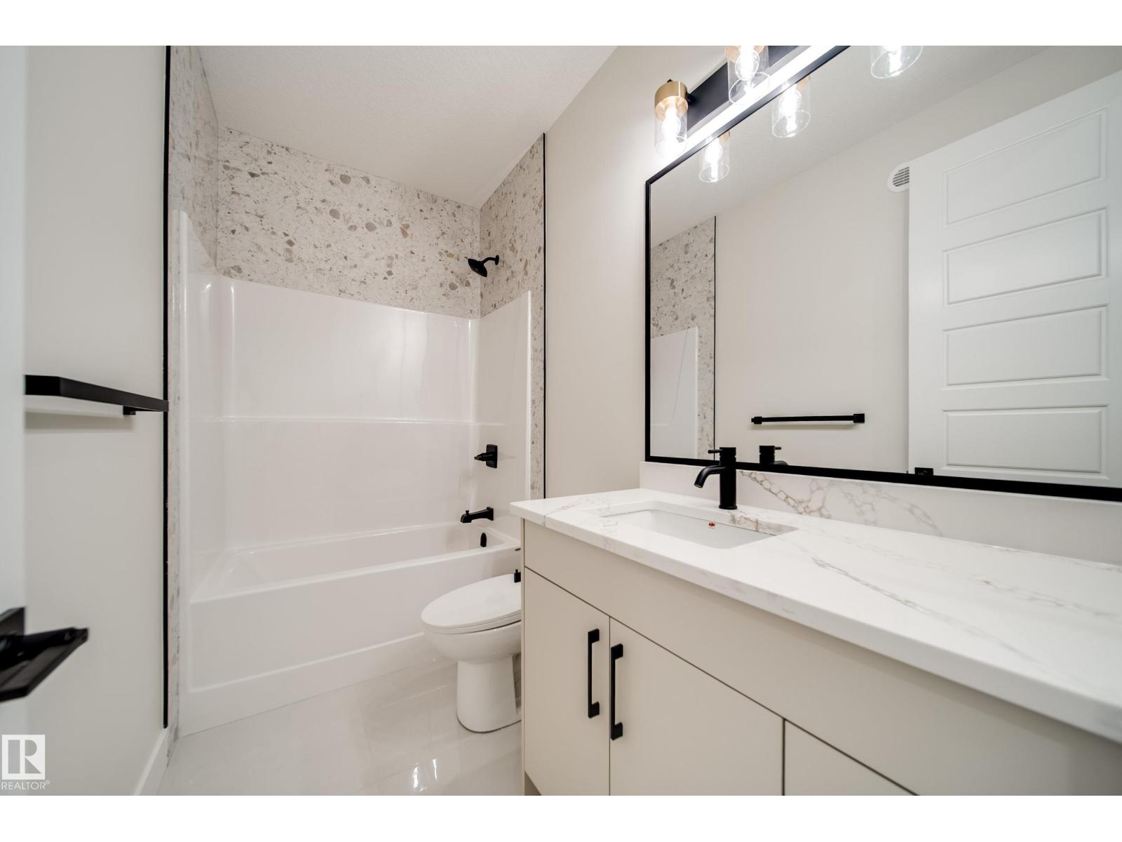 8523 183 Av Nw Property Photo 32