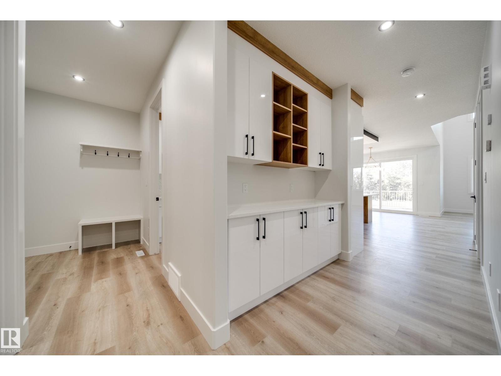 51 Norwyk Way Property Photo 3