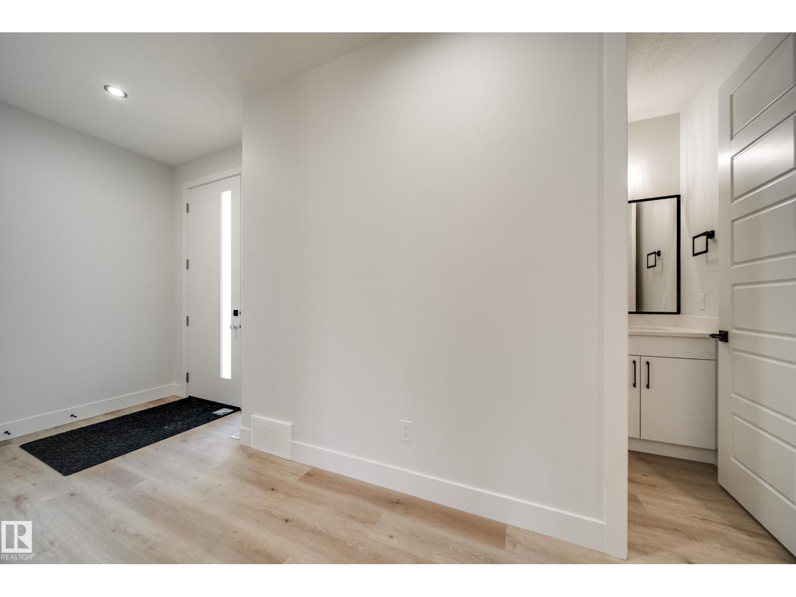 51 Norwyk Way Property Photo 4
