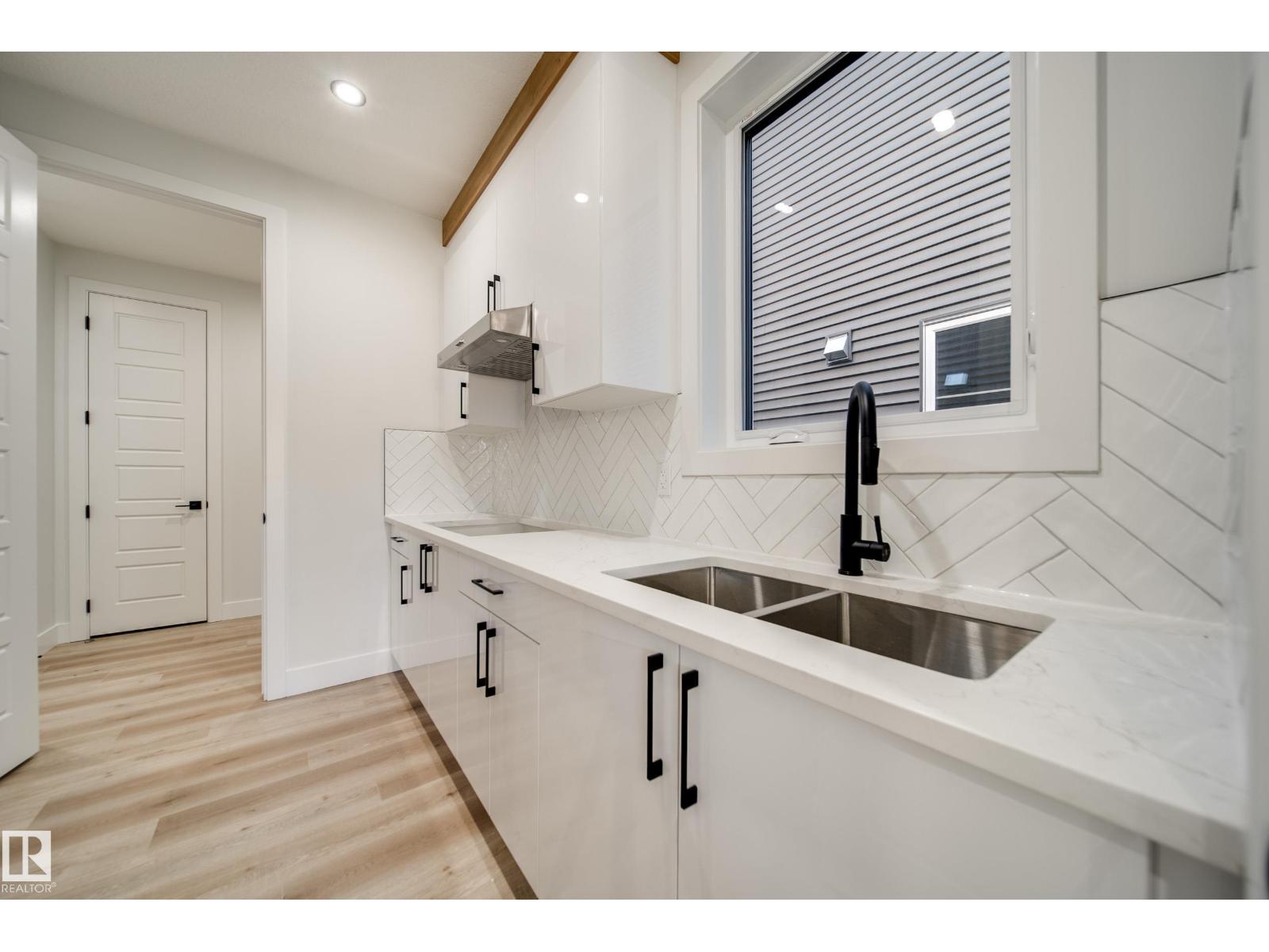 51 Norwyk Way Property Photo 8