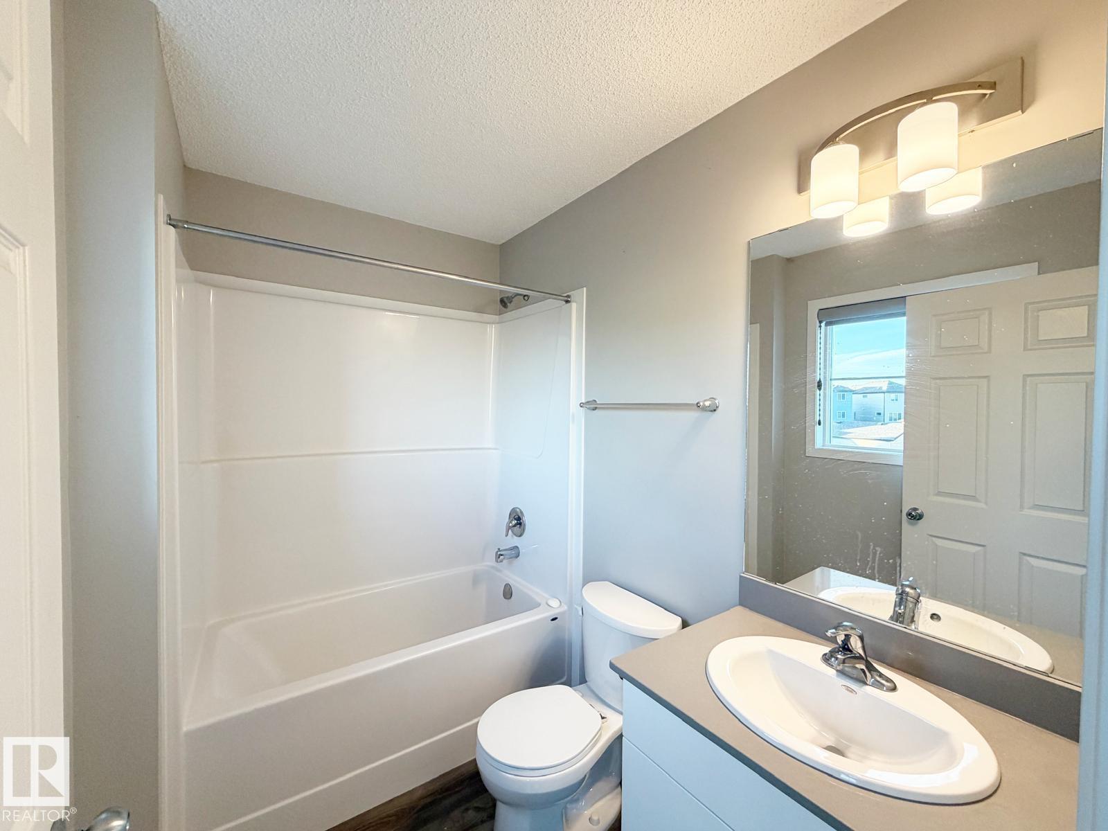 9606 Colak Link Sw Sw Sw Property Photo 4