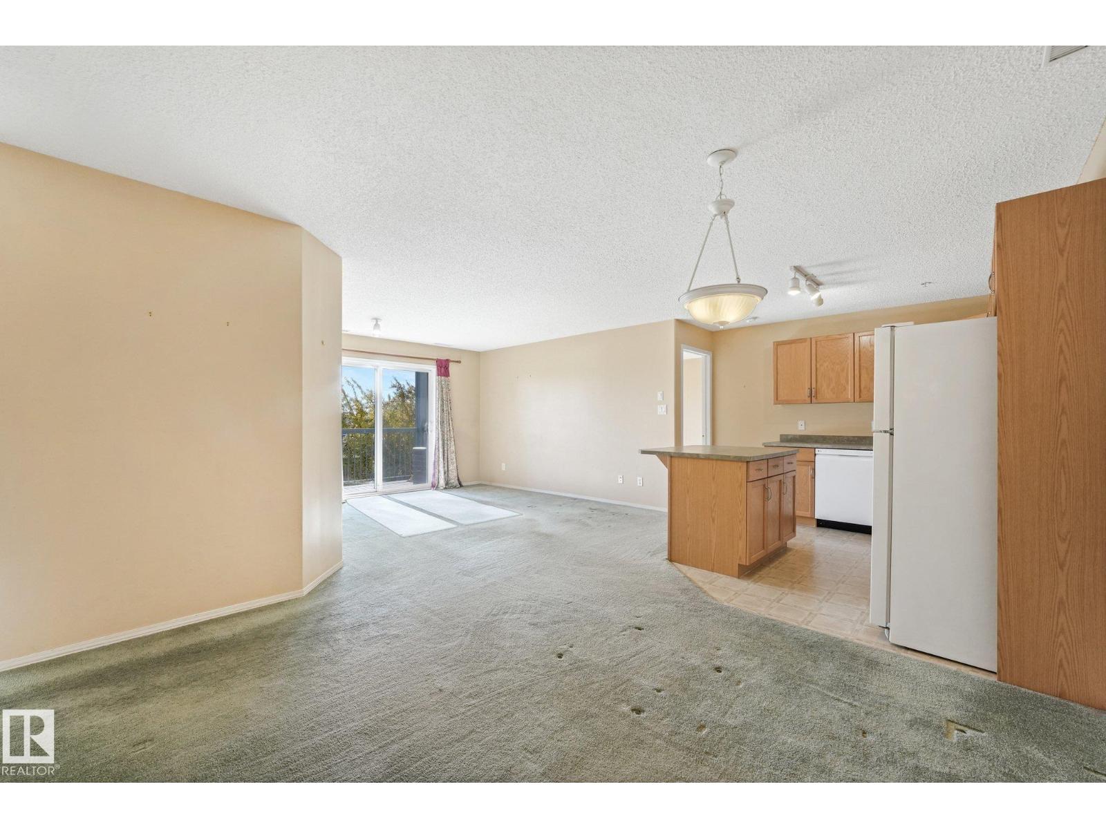 #204 16303 95 St Nw Property Photo 15