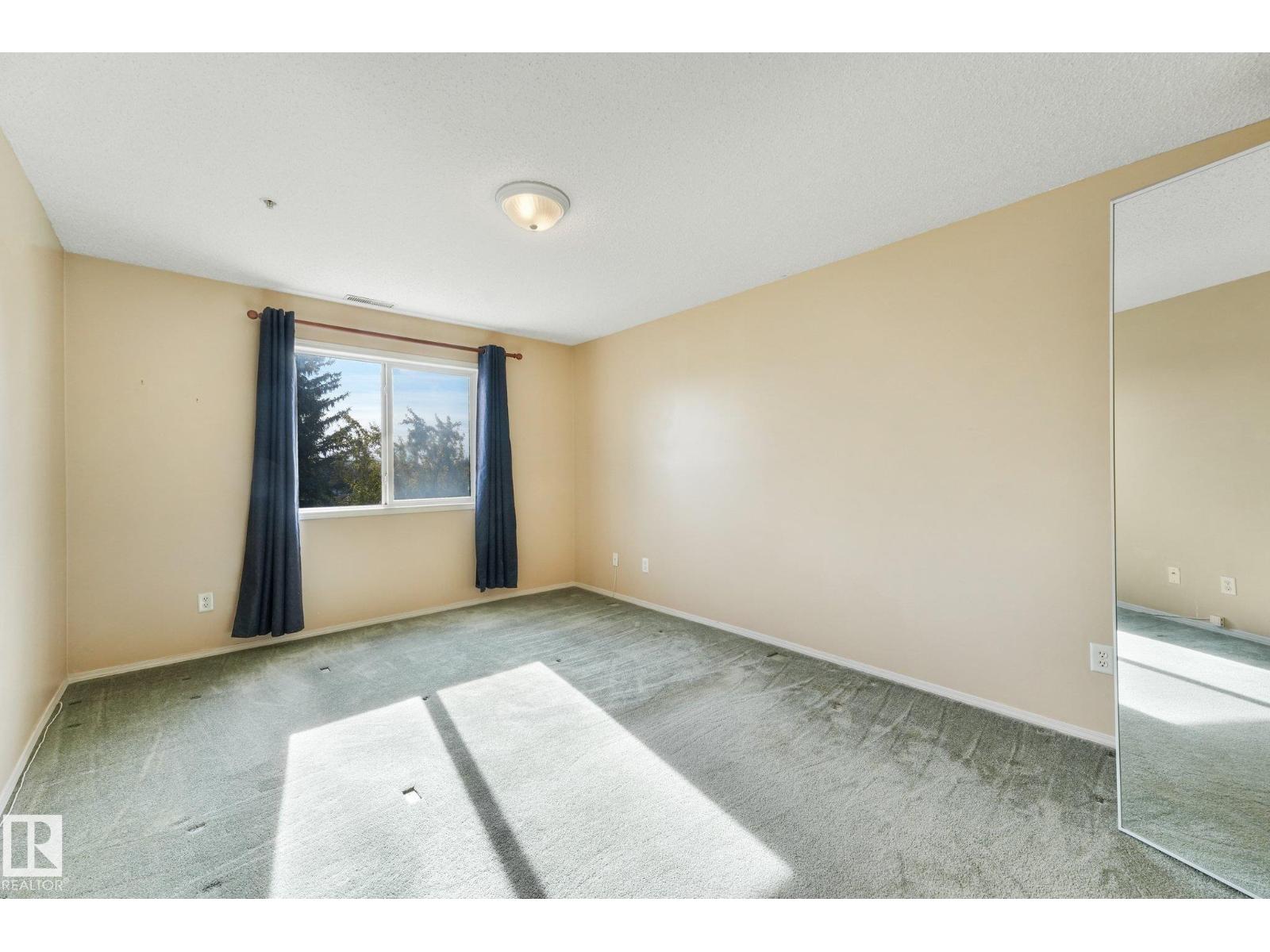 #204 16303 95 St Nw Property Photo 17