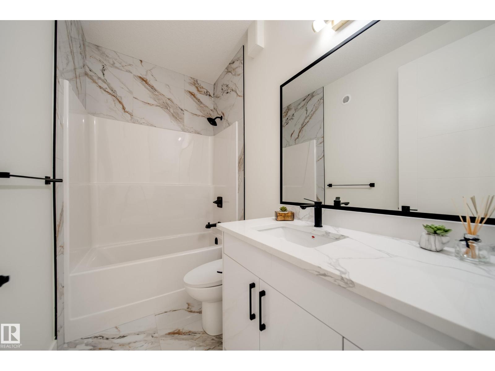 8752 183 Av Nw Property Photo 22