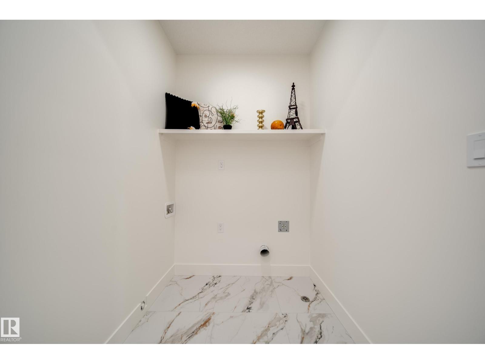8752 183 Av Nw Property Photo 25